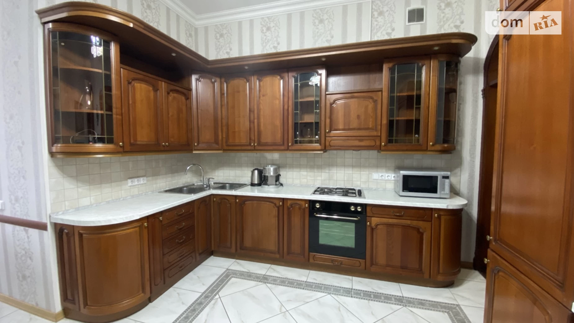Сдается в аренду 4-комнатная квартира 127 кв. м в Киеве, ул. Ярославов Вал, 14Г - фото 4