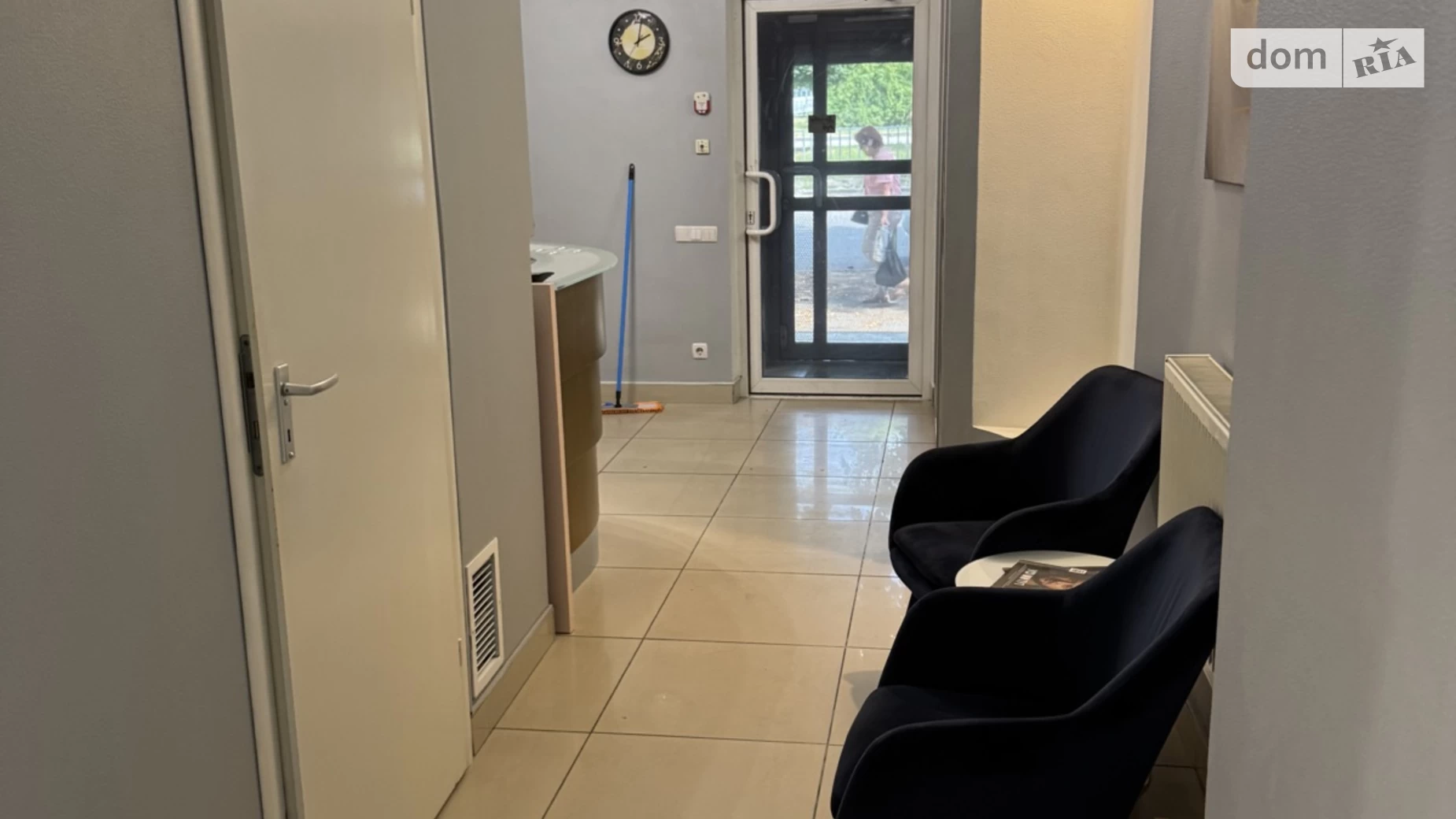 Продается офис 97 кв. м в бизнес-центре, цена: 110000 $ - фото 3