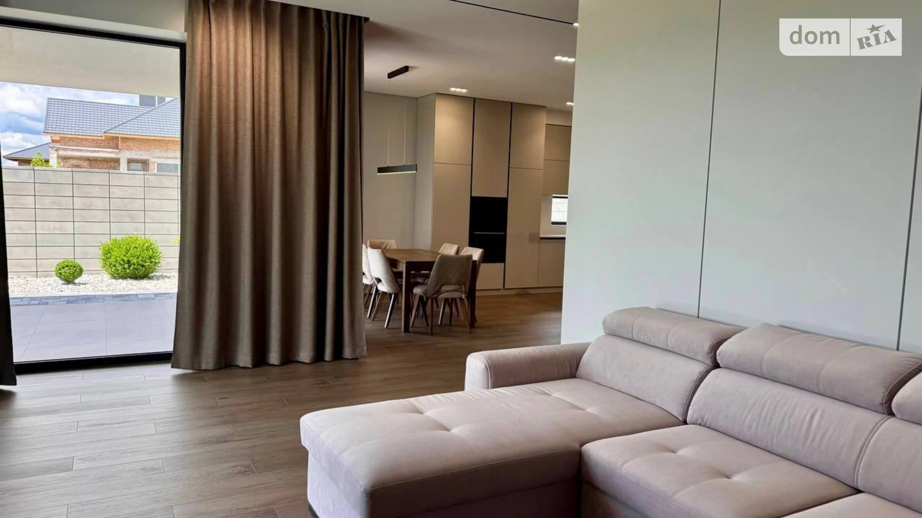 Продается дом на 2 этажа 192 кв. м с бассейном, цена: 480000 $ - фото 2