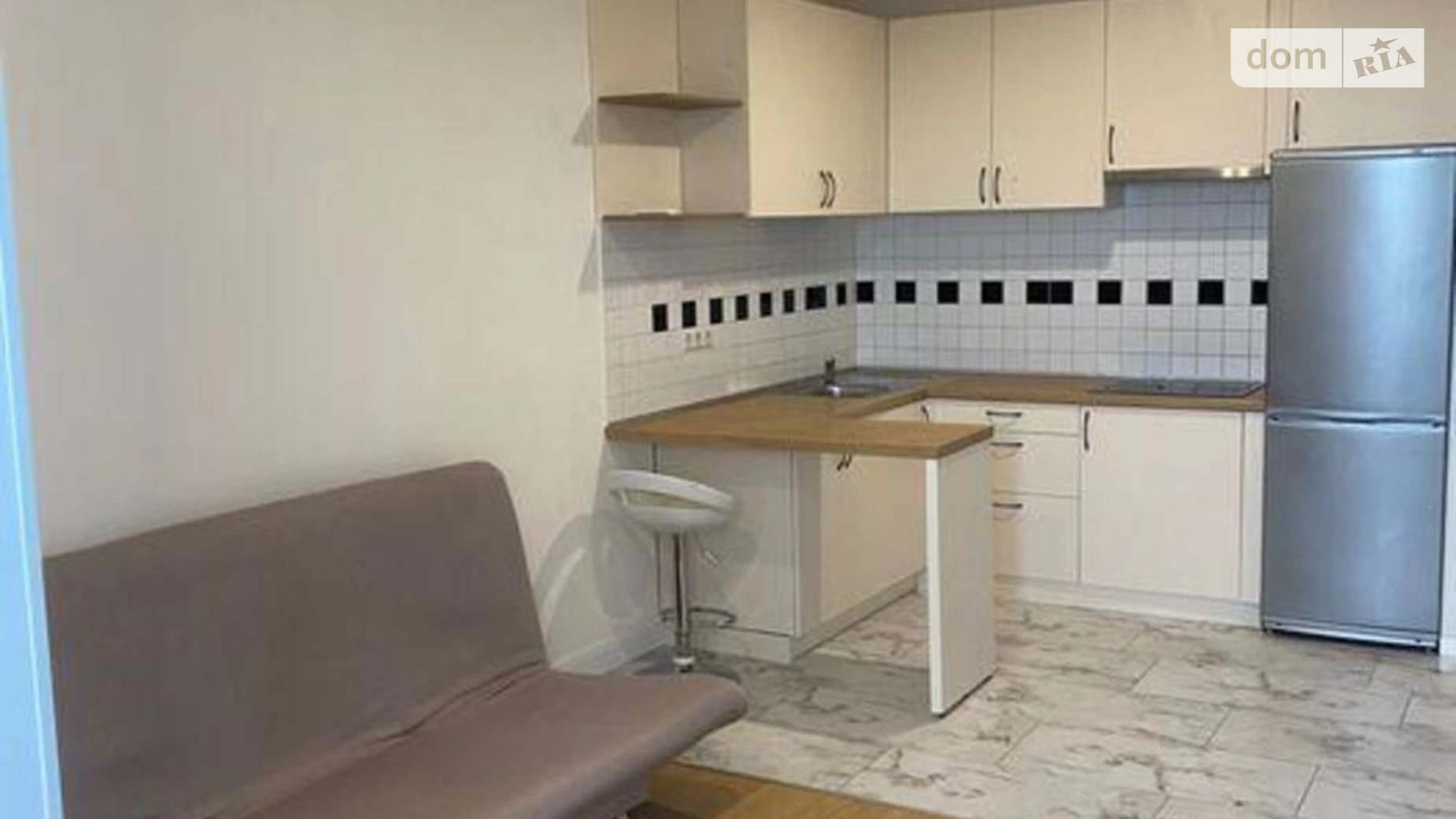 Продается 1-комнатная квартира 33 кв. м в Киеве, ул. Западная, 10 - фото 2