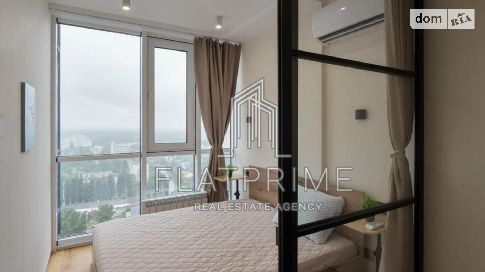 Продается 1-комнатная квартира 41 кв. м в Киеве, ул. Олега Мудрака(Генерала Наумова), 1Б - фото 2