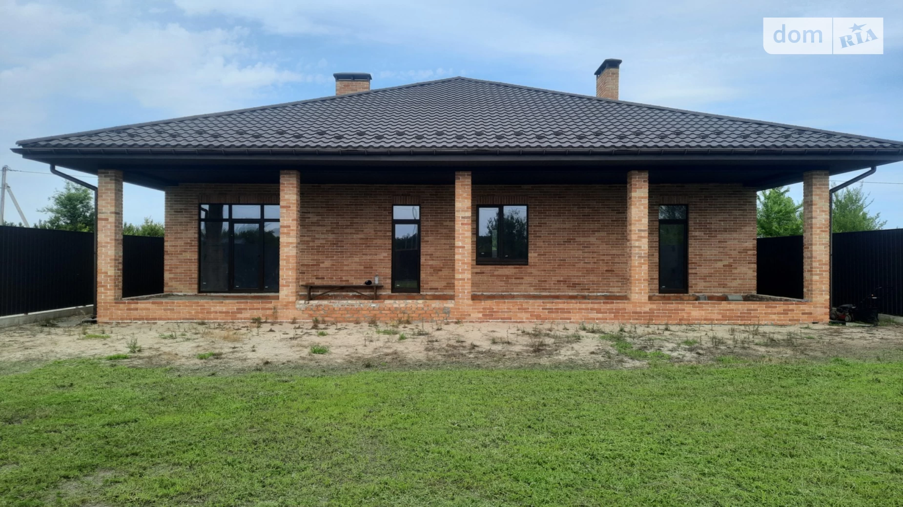 Продается одноэтажный дом 304 кв. м с бассейном, цена: 195000 $ - фото 3