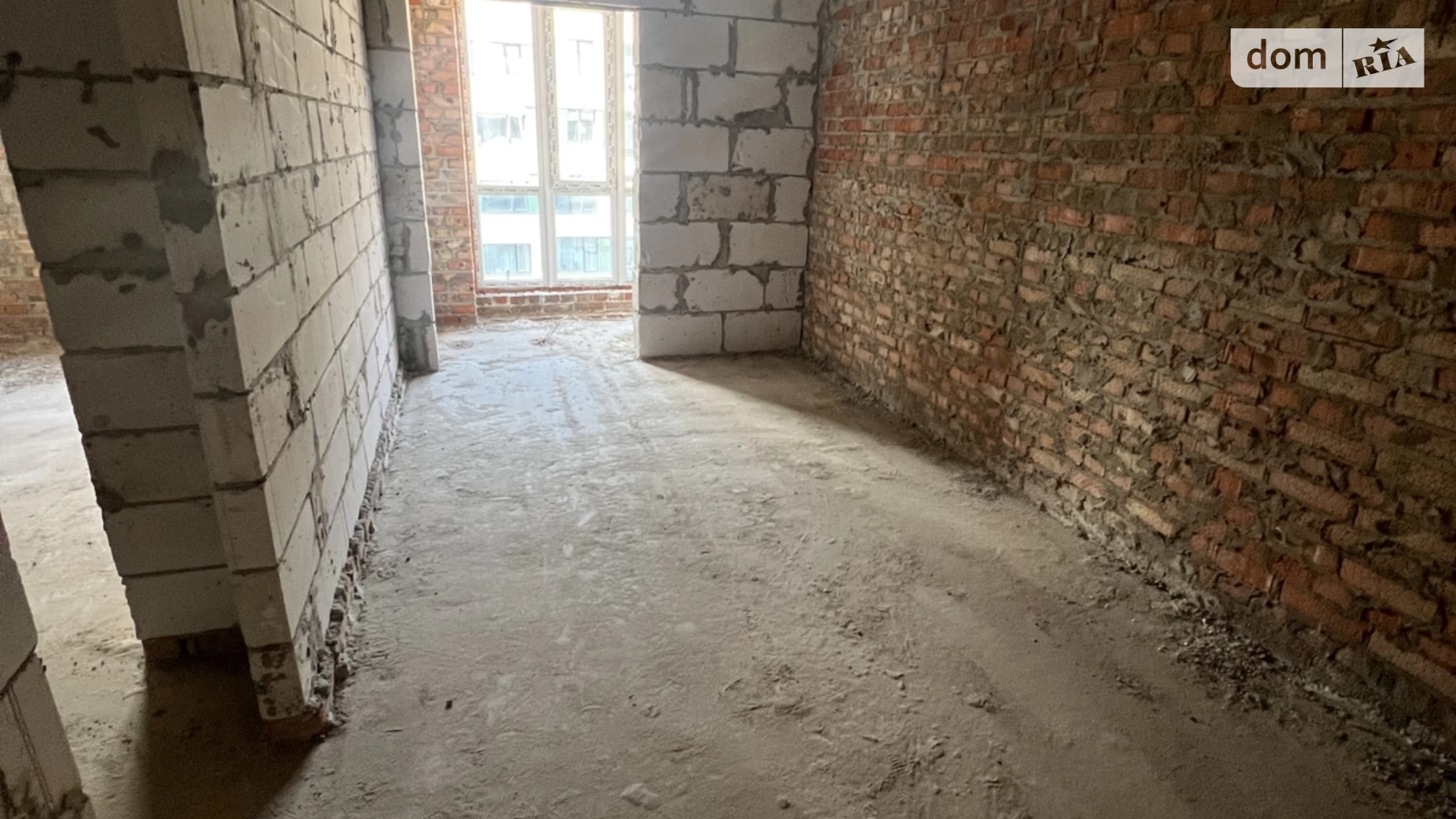 Продается 2-комнатная квартира 55 кв. м в Гостомеле, пер. Богдана Ступки, 5 - фото 2