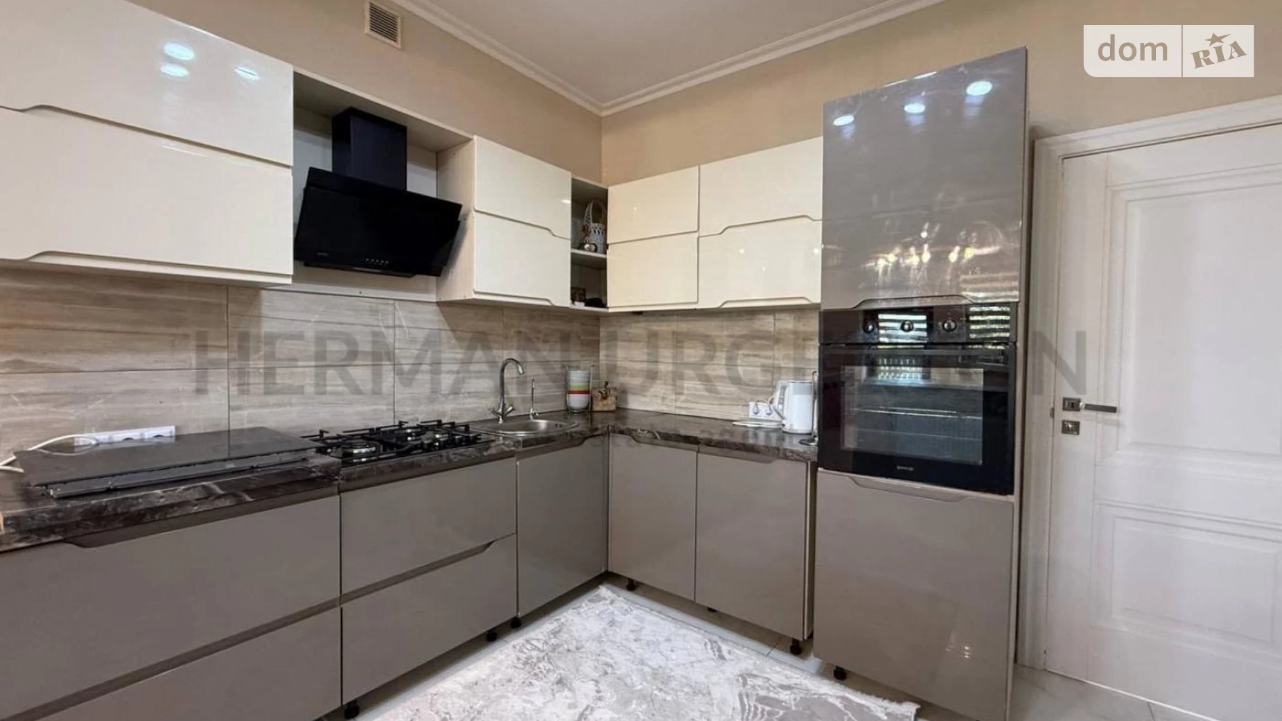 Продается дом на 2 этажа 258 кв. м с бассейном, цена: 320000 $ - фото 4