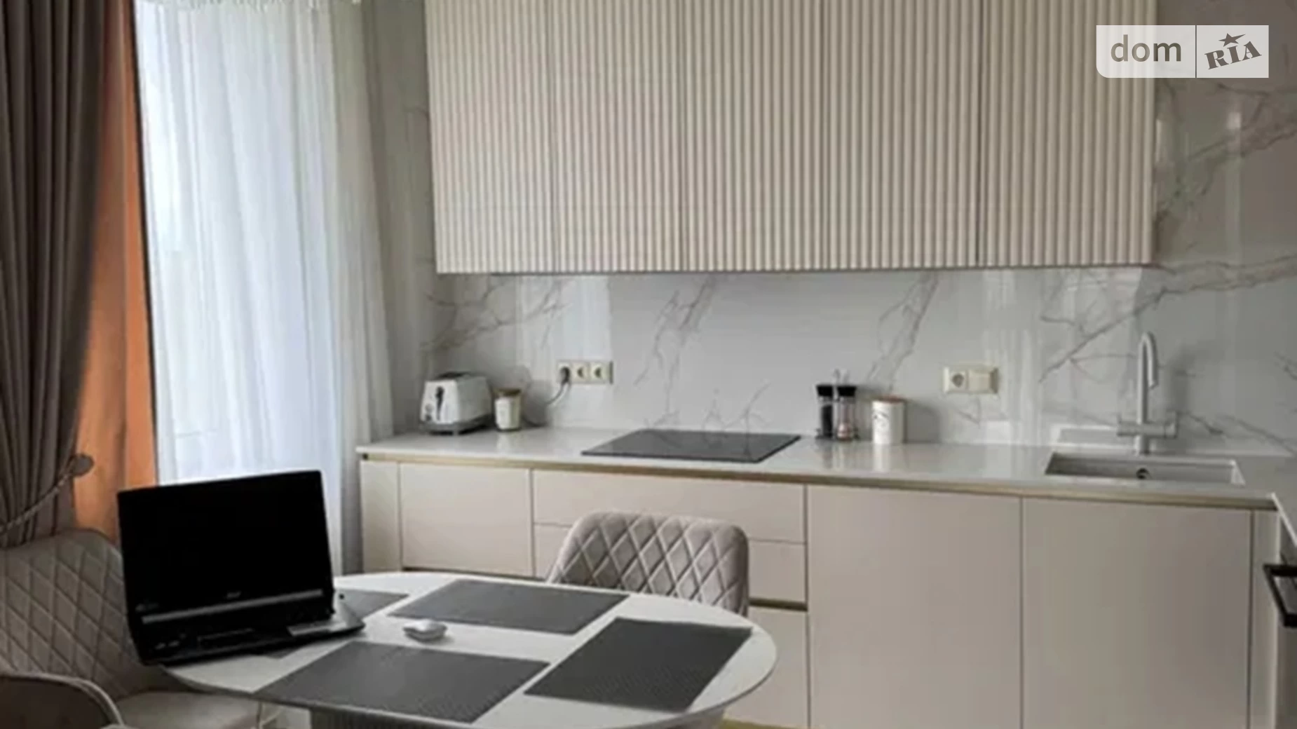 Продается 3-комнатная квартира 66 кв. м в Броварах, ул. Героев Крут - фото 2