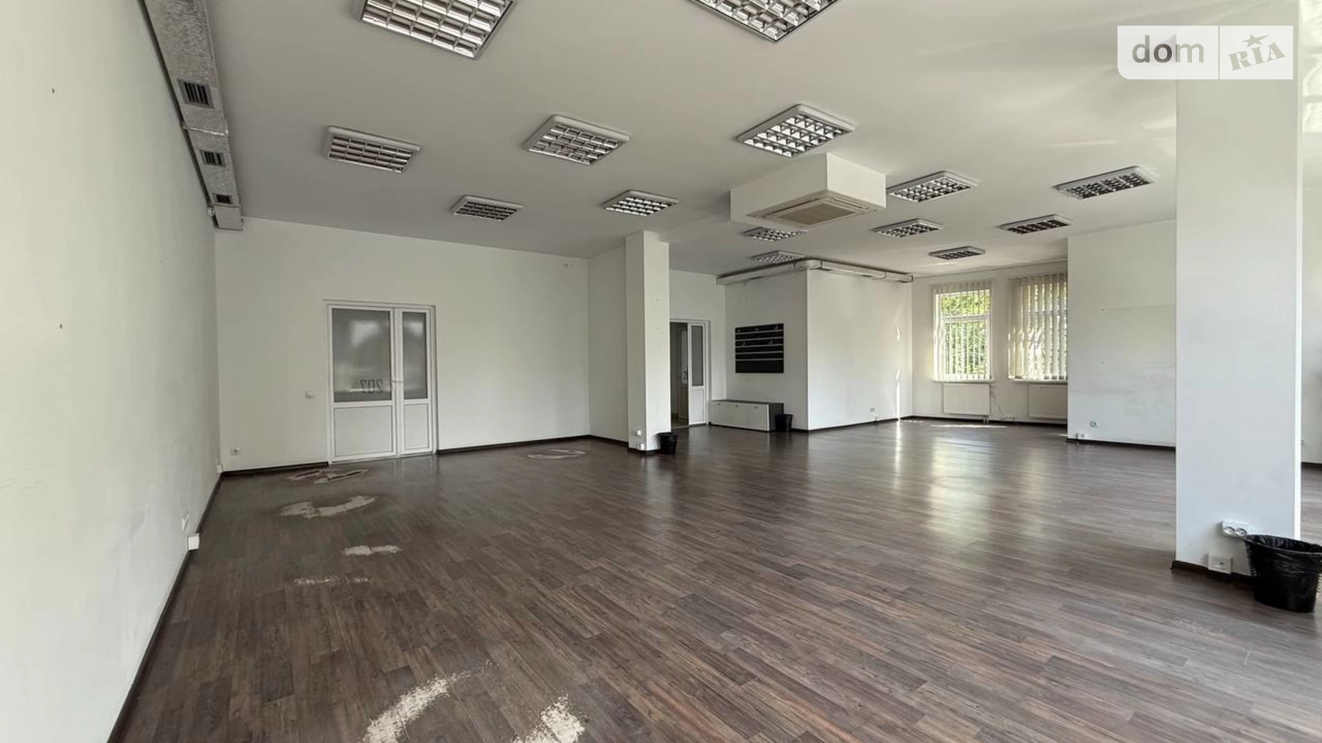 Сдается в аренду офис 440 кв. м в бизнес-центре, цена: 5280 $ - фото 3