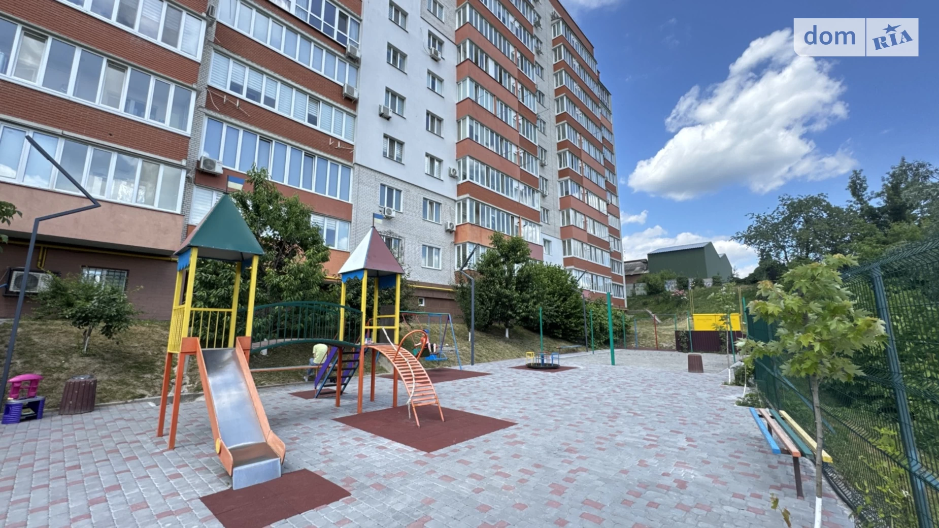 Продается 2-комнатная квартира 69 кв. м в Виннице, ул. Келецкая, 50Б - фото 2