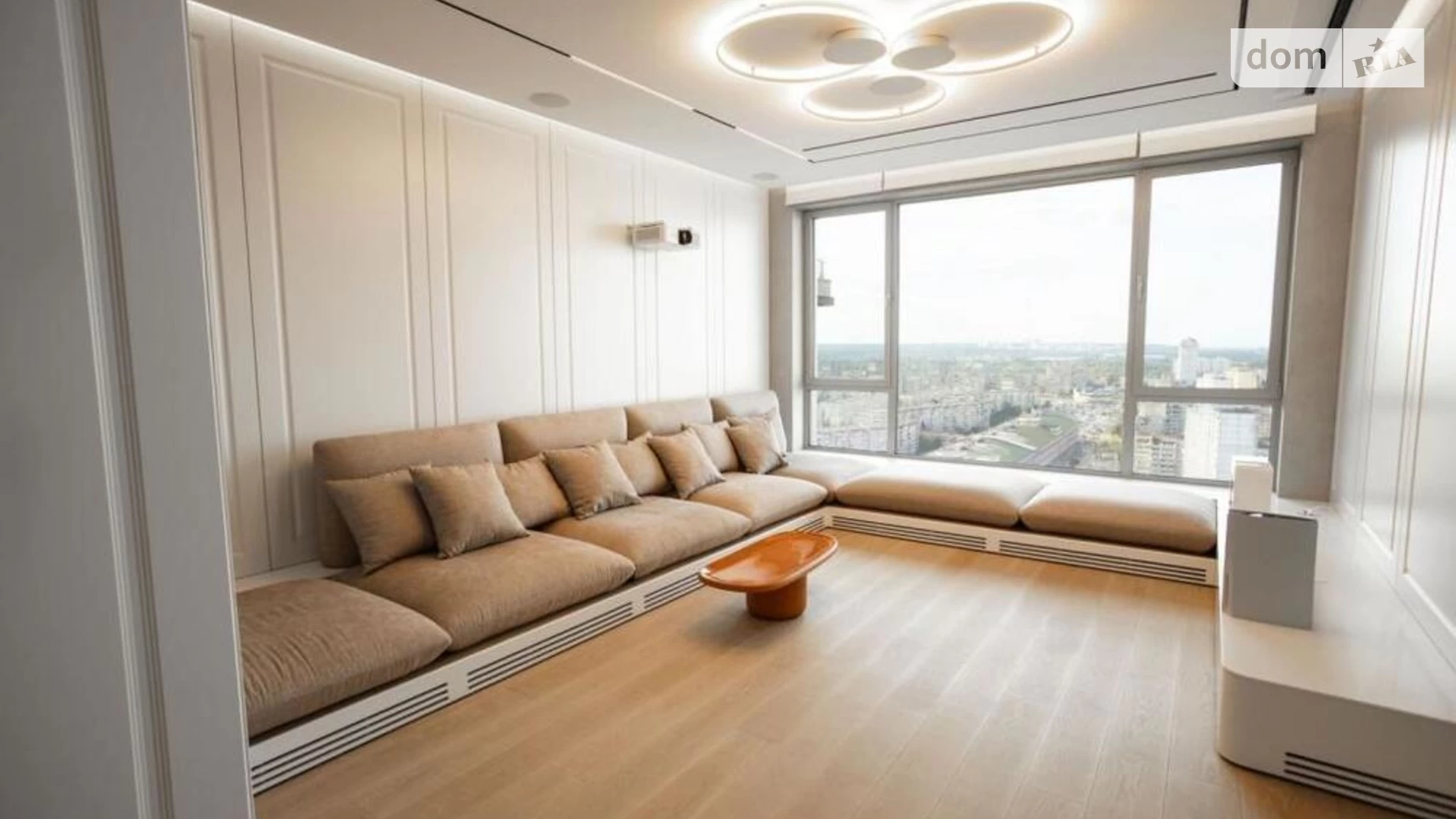 Продается 3-комнатная квартира 215 кв. м в Киеве, просп. Оболонский, 26 - фото 2