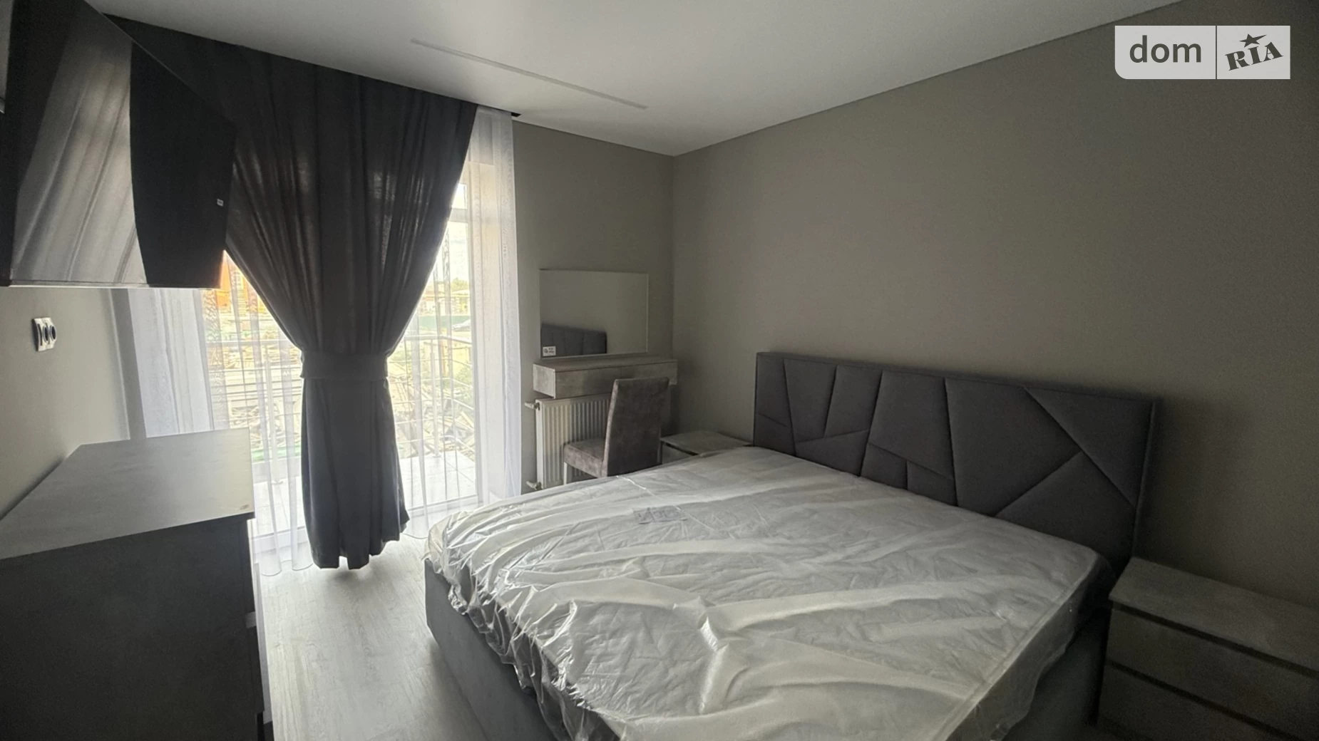 Продается 1-комнатная квартира 33 кв. м в Ужгороде, ул. Богомольца, 17 - фото 3