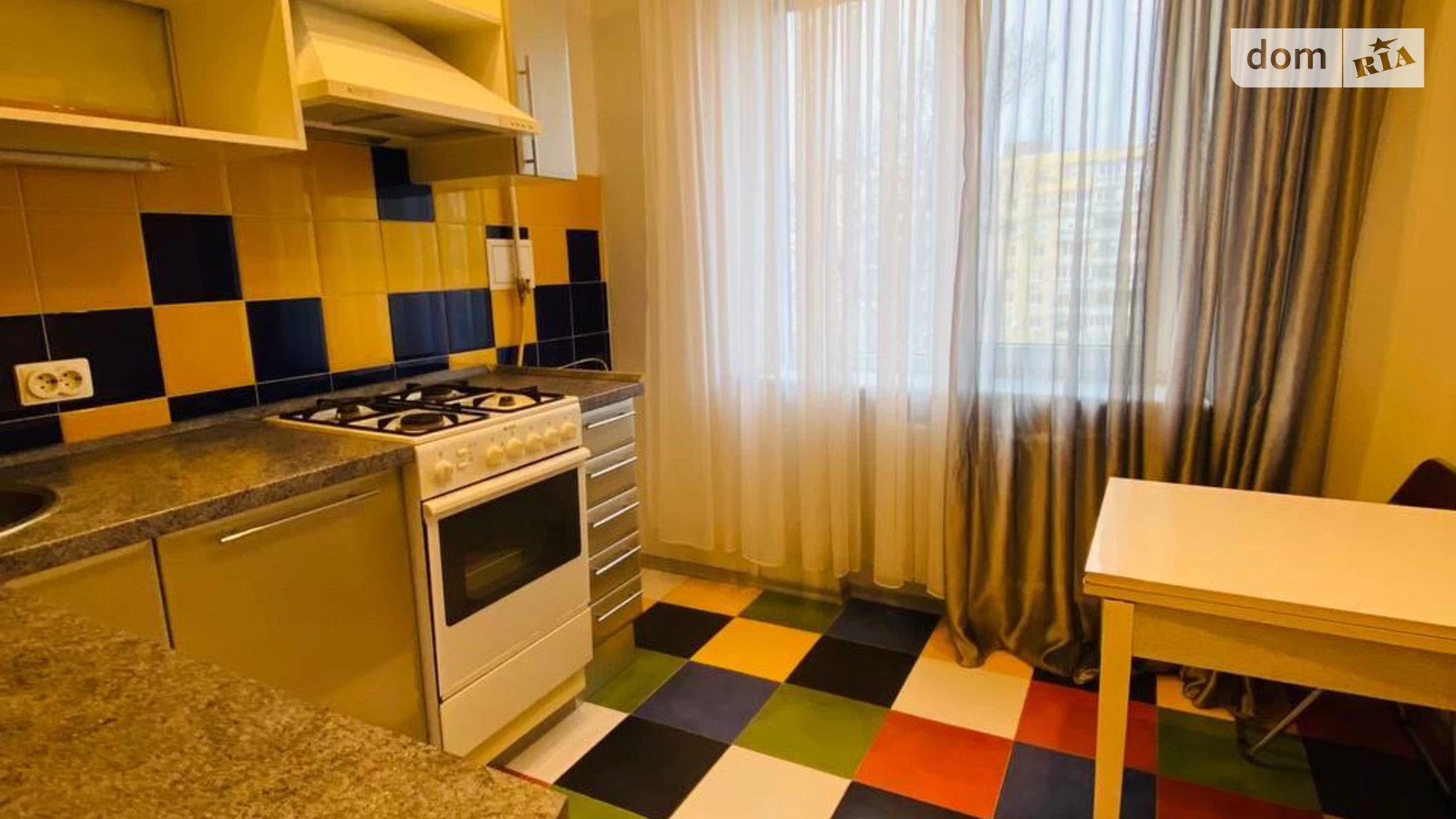 Продається 3-кімнатна квартира 69.5 кв. м у Дніпрі, просп. Героїв, 40 - фото 2