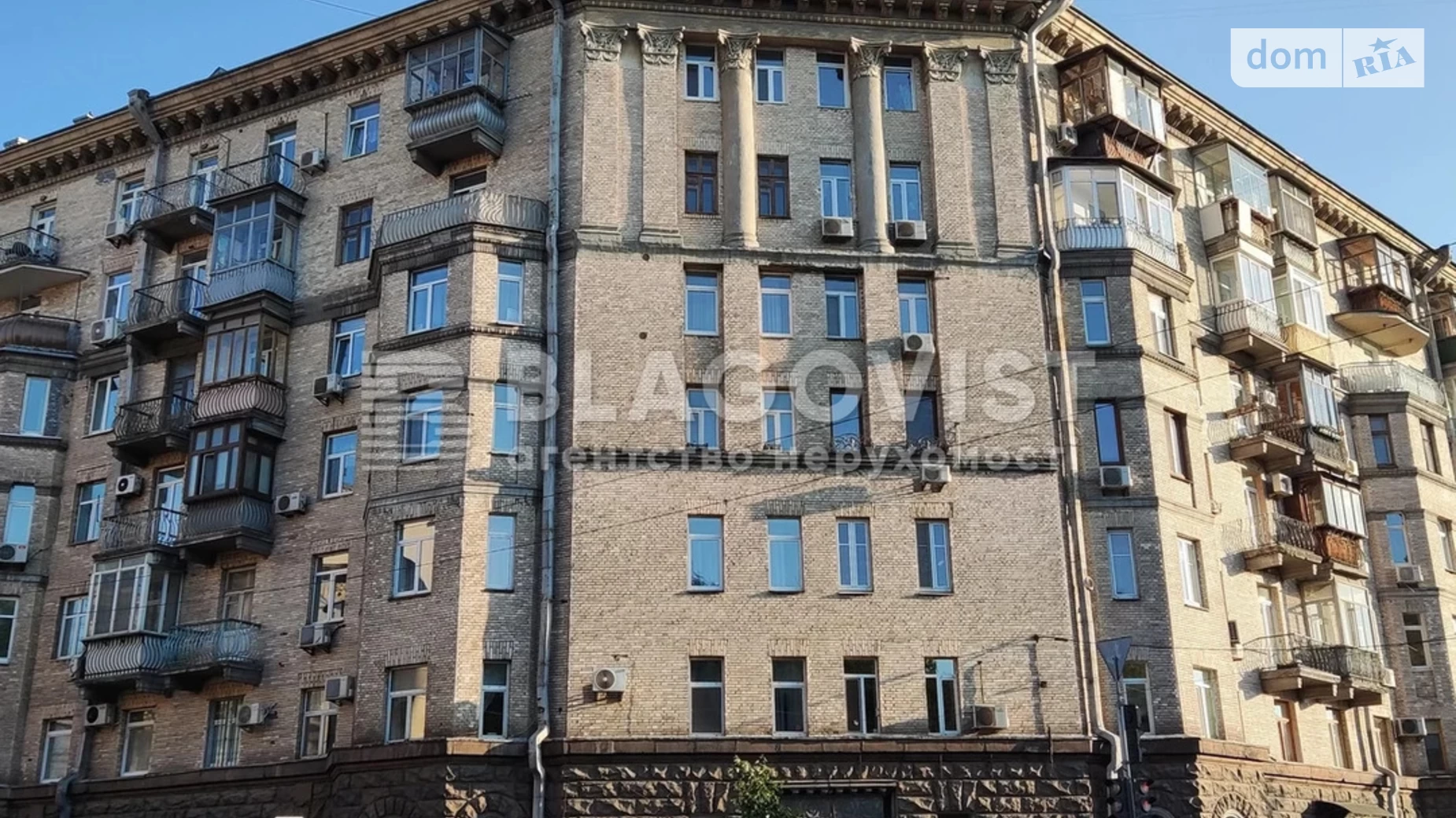 Продается 2-комнатная квартира 53 кв. м в Киеве, ул. Михайла Грушевского, 34/1 - фото 2