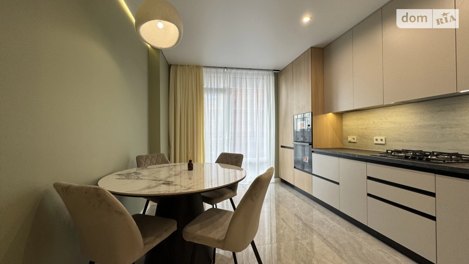 Продается 1-комнатная квартира 45 кв. м в Ивано-Франковске, ул. Крайковского - фото 2