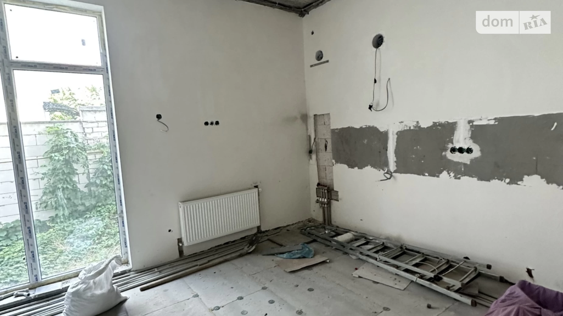 Продается дом на 2 этажа 135 кв. м с камином, цена: 135000 $ - фото 3