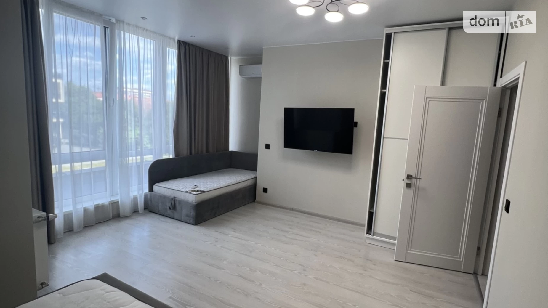 Продается 2-комнатная квартира 67 кв. м в Ужгороде, ул. Бабьяка, 15А - фото 5
