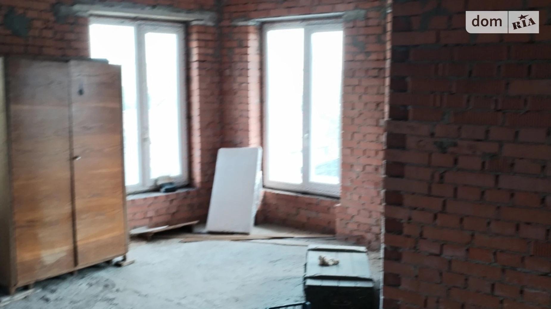 Продается дом на 2 этажа 270 кв. м с камином, цена: 83000 $ - фото 2