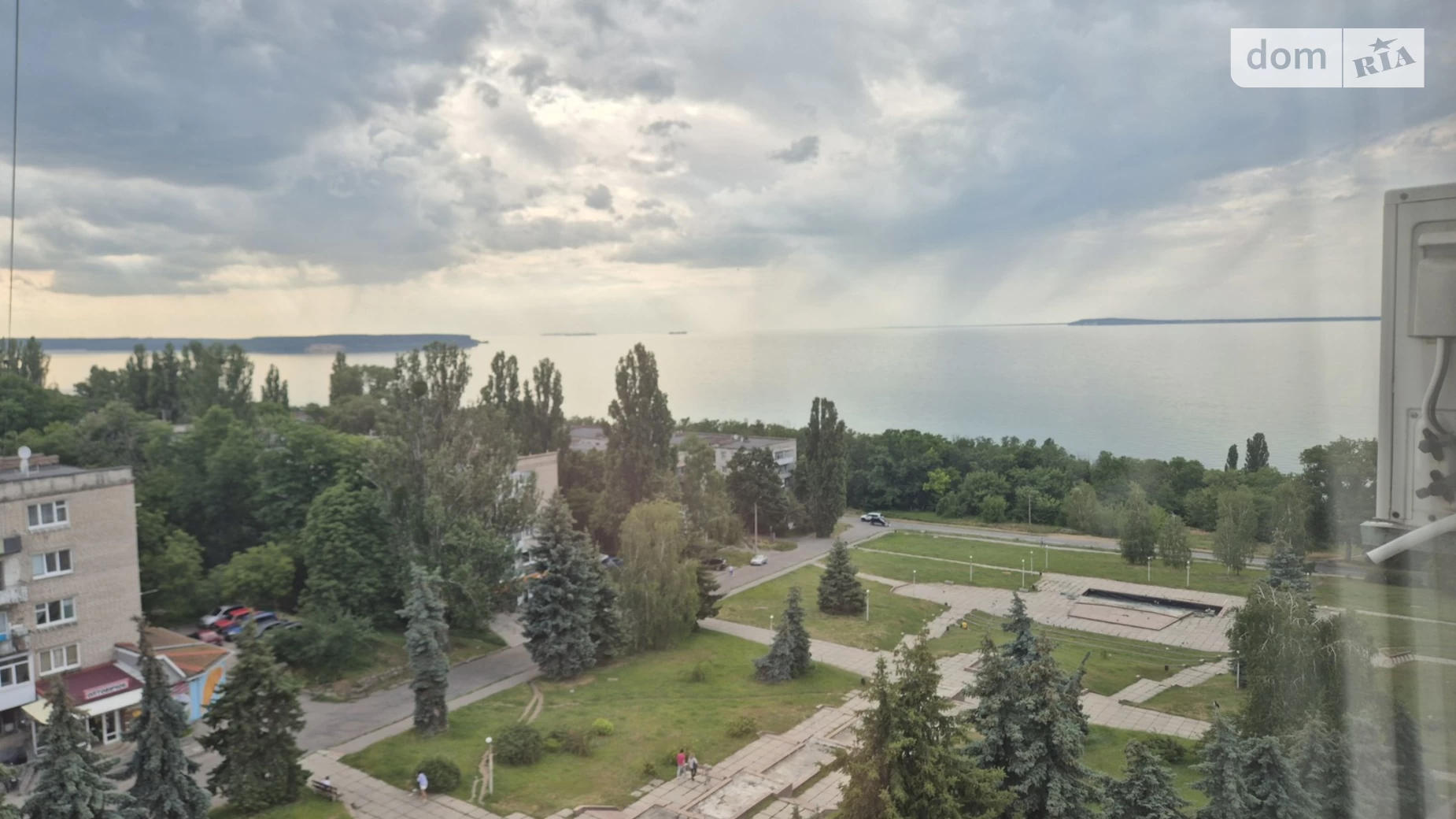 Продается 3-комнатная квартира 60 кв. м в Светловодске, ул. Героев Украины(Ленина), 61 - фото 2