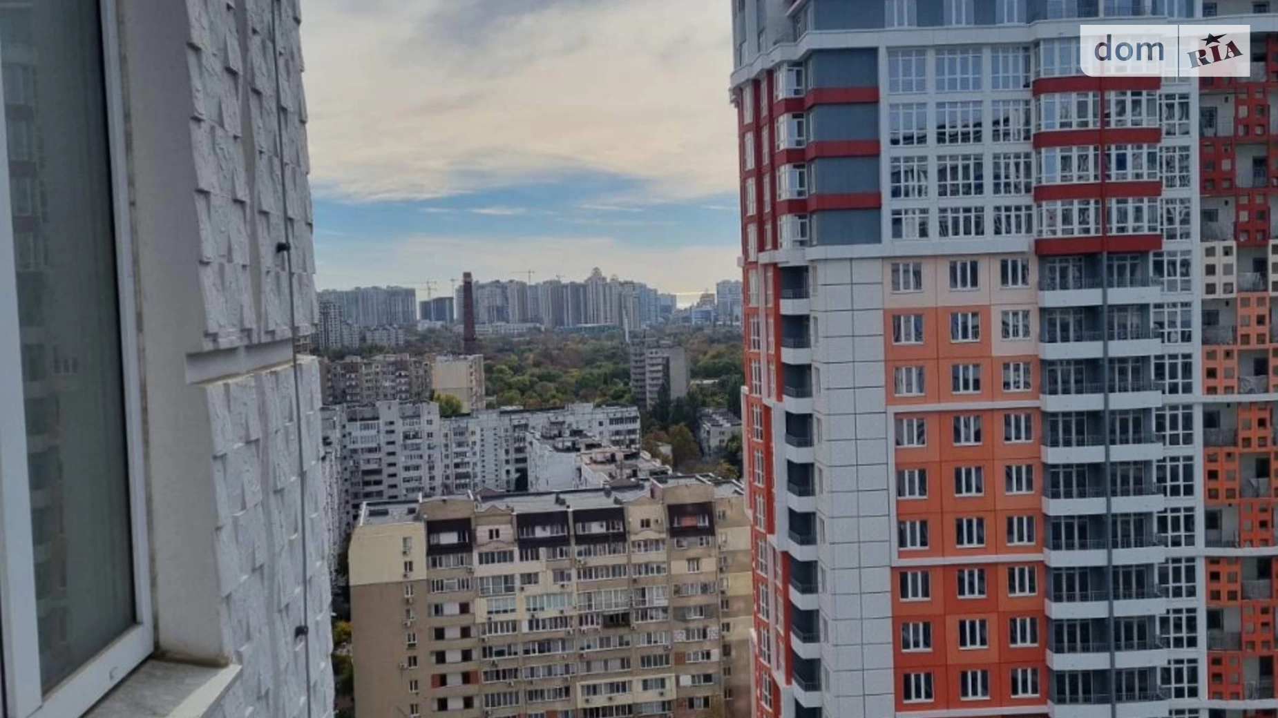Продається 1-кімнатна квартира 47 кв. м у Одесі, просп. Гагаріна, 19 корпус 4 - фото 2