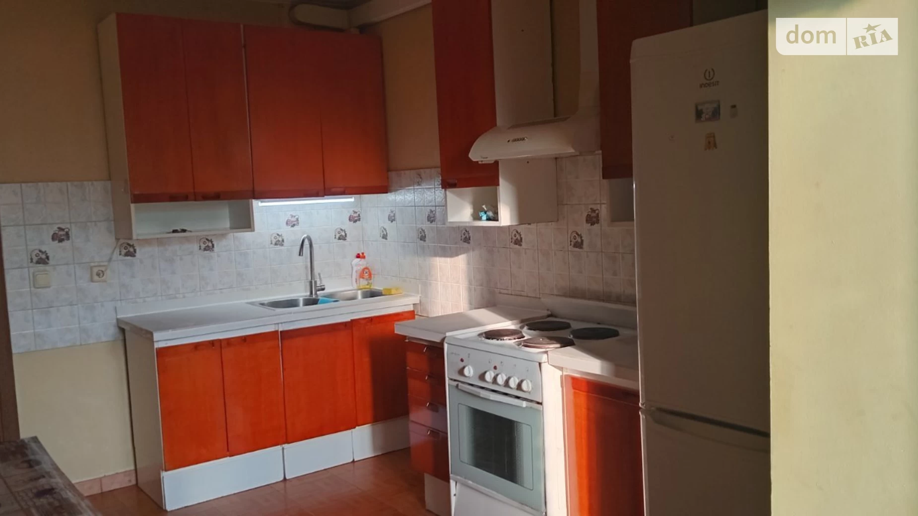 Сдается в аренду 3-комнатная квартира 97 кв. м в Киеве, ул. Радунская, 3 - фото 2