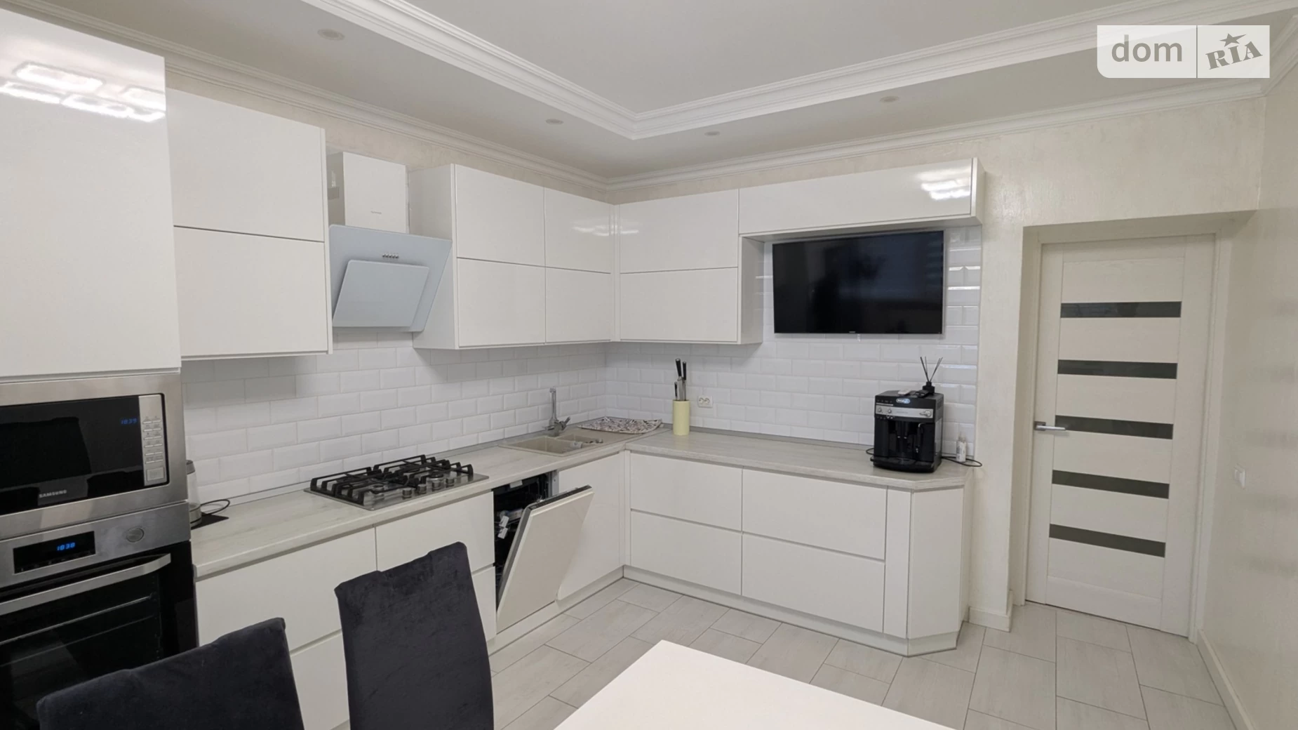 Сдается в аренду одноэтажный дом 100 кв. м с садом, цена: 800 $ - фото 2