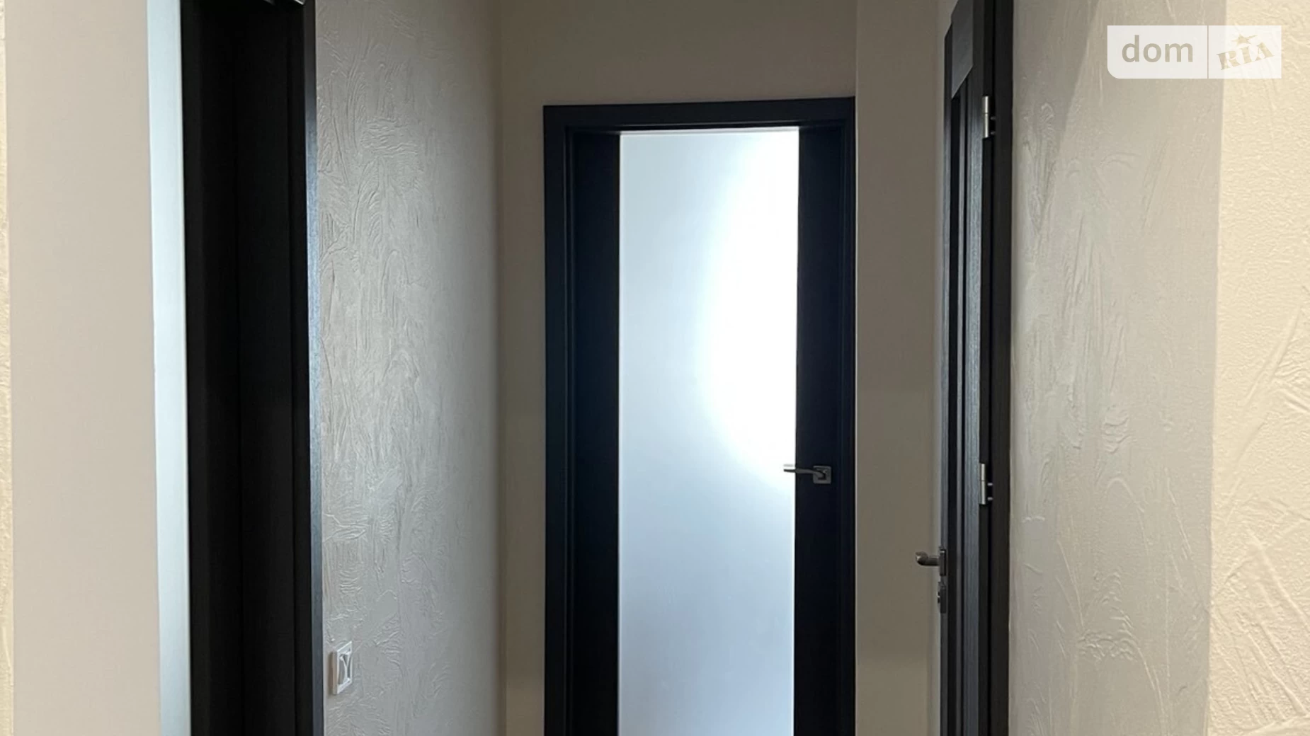Продается 2-комнатная квартира 61 кв. м в Одессе, ул. Марсельская, 38 - фото 2