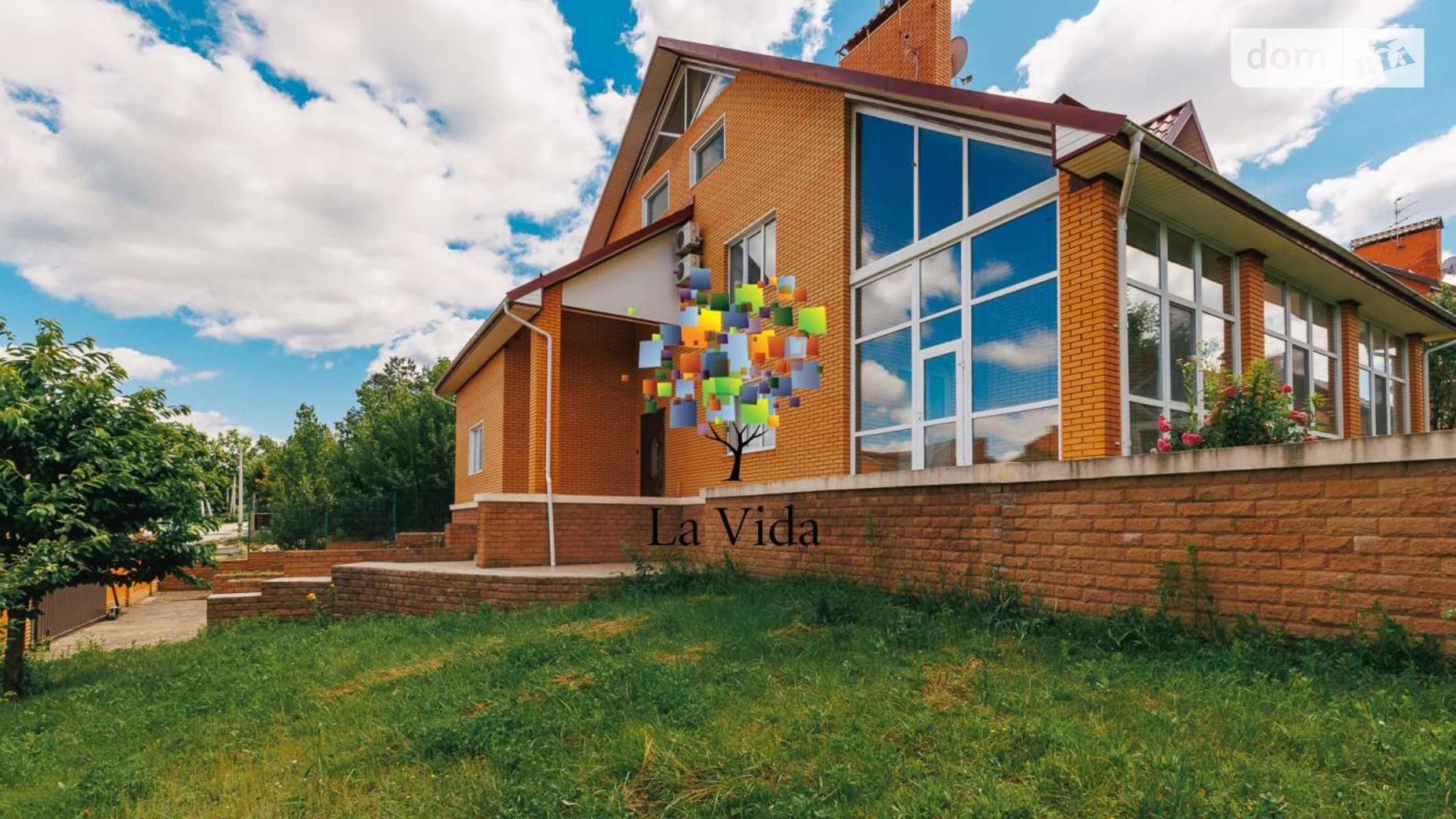 Продается дом на 3 этажа 664 кв. м с гаражом, цена: 950000 $ - фото 2