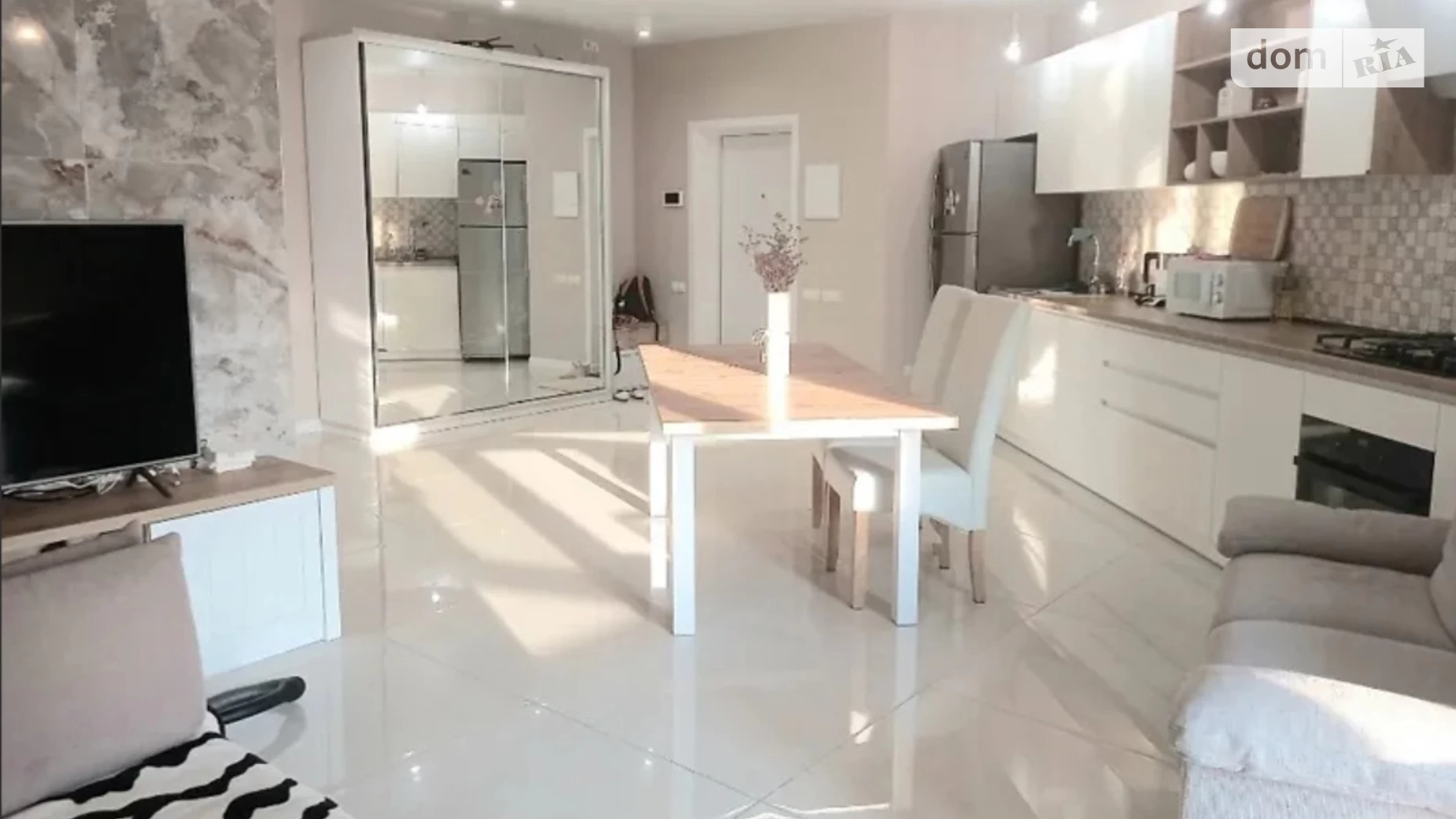 Продается 1-комнатная квартира 67 кв. м в Харькове, цена: 80000 $ - фото 3