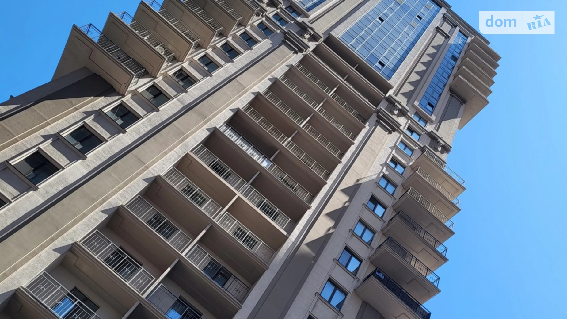 Продается 3-комнатная квартира 91.5 кв. м в Одессе, Фонтанская дор. - фото 3