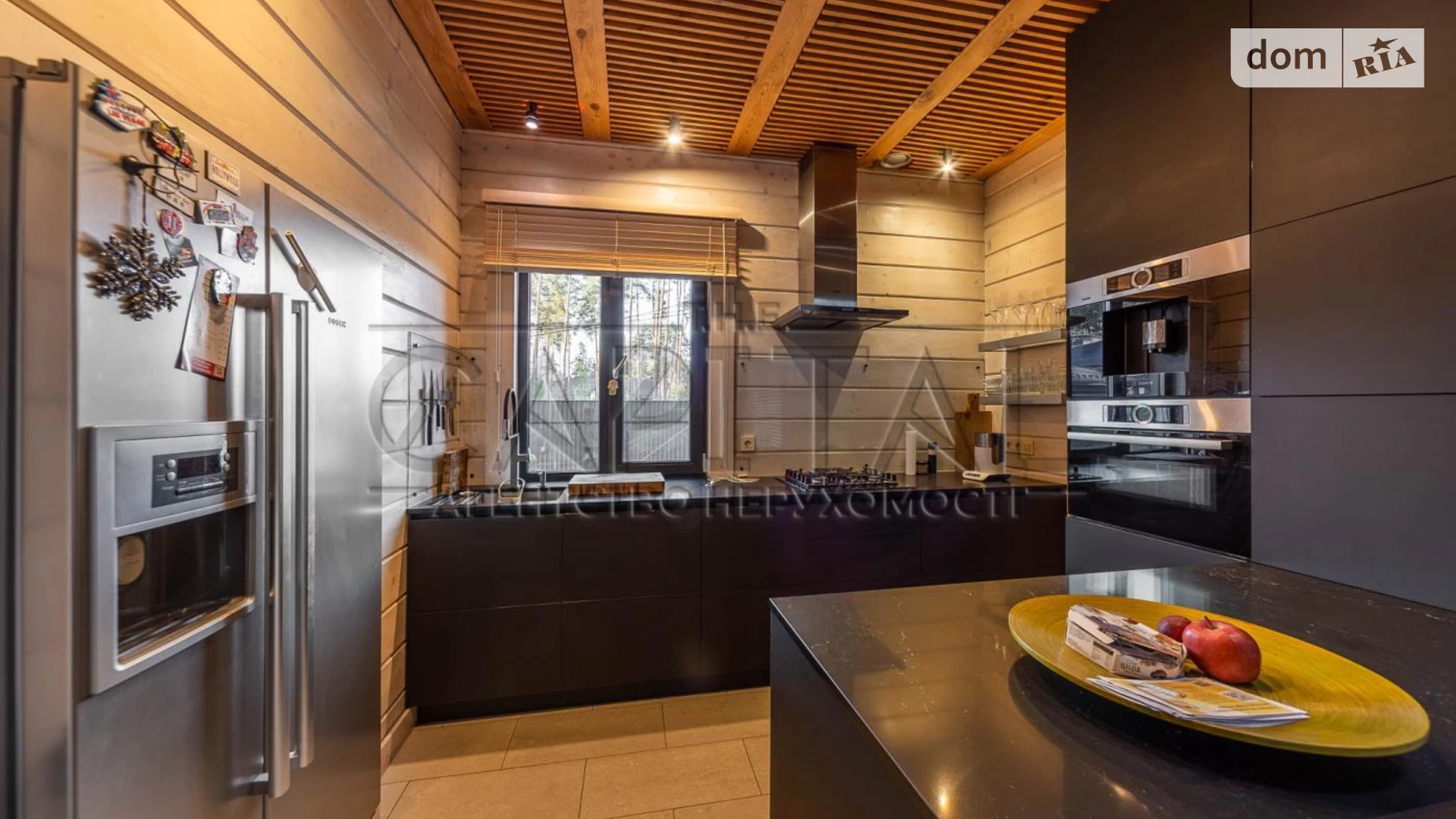 Сдается в аренду дом на 2 этажа 200 кв. м с балконом, цена: 4500 € - фото 5