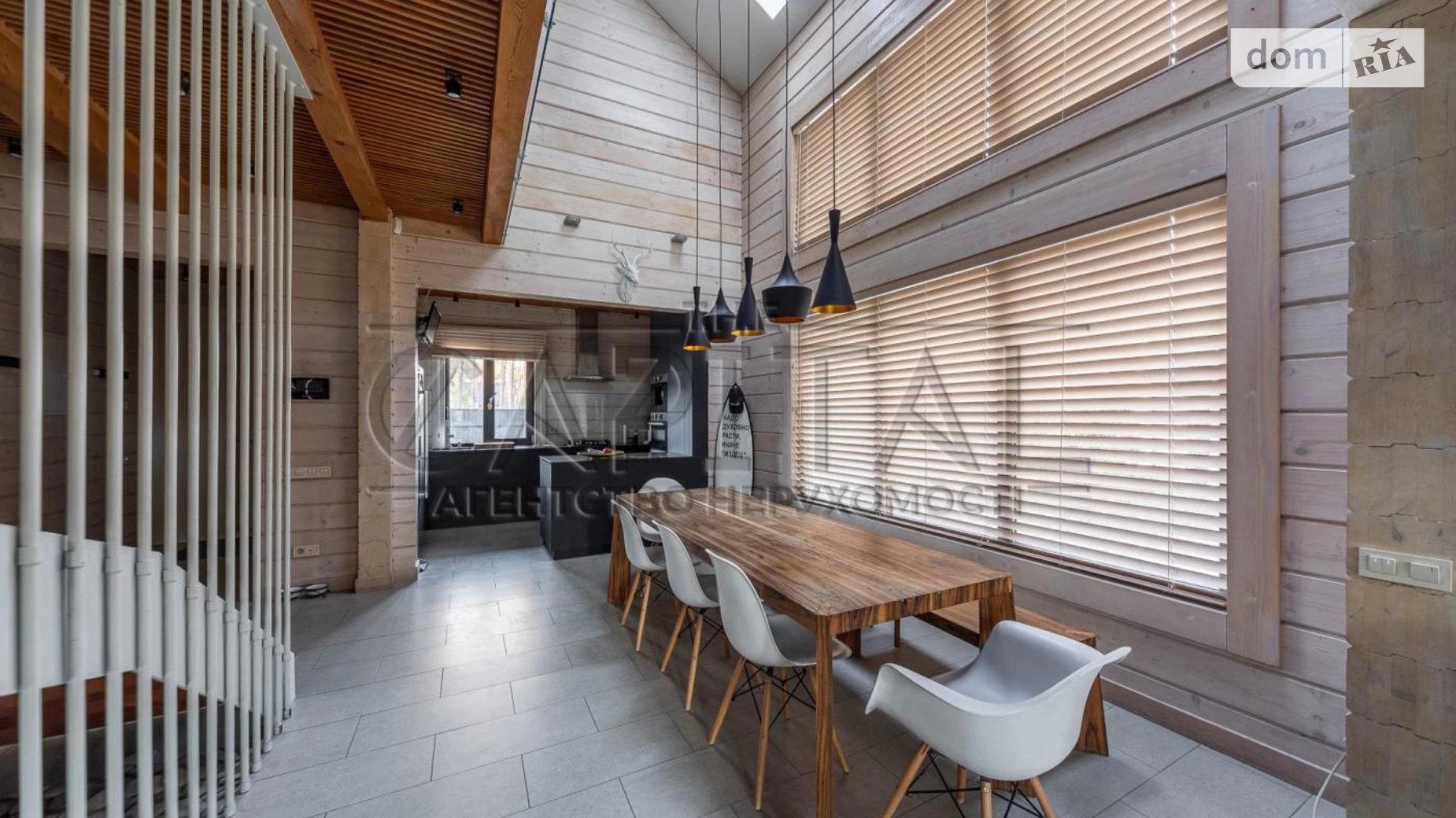 Сдается в аренду дом на 2 этажа 200 кв. м с балконом, цена: 4500 € - фото 4