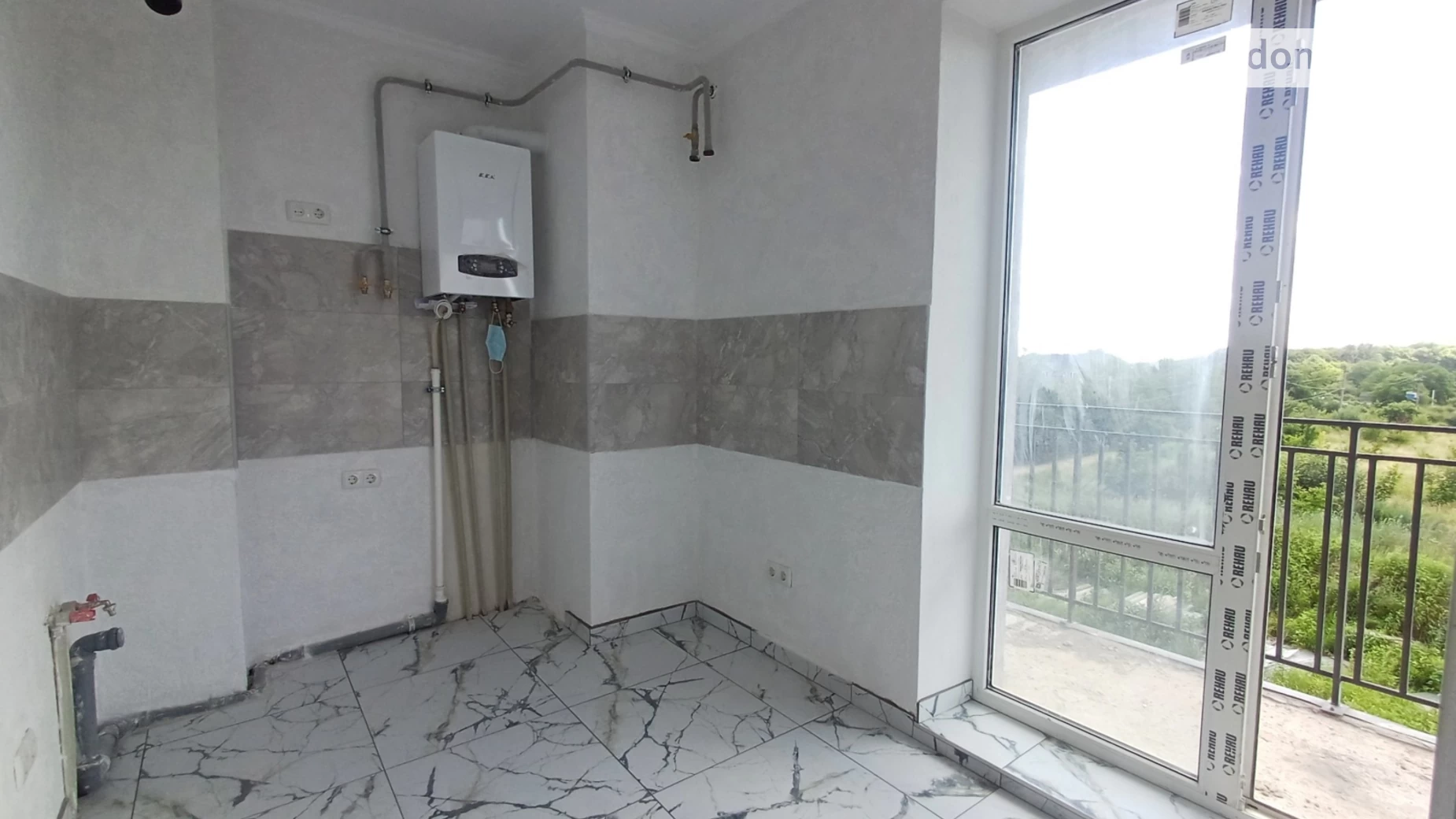 Продается 1-комнатная квартира 38.7 кв. м в Черновцах, пер. Смотрицкий, 14 - фото 2