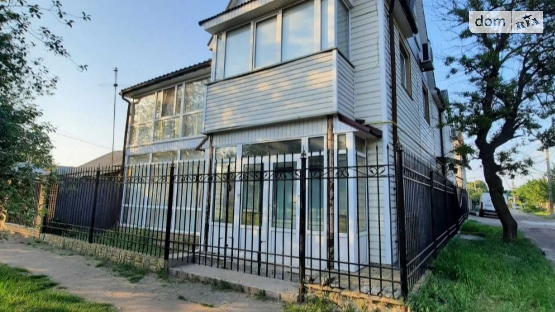Продається будинок 3 поверховий 280 кв. м з каміном, цена: 120000 $ - фото 2