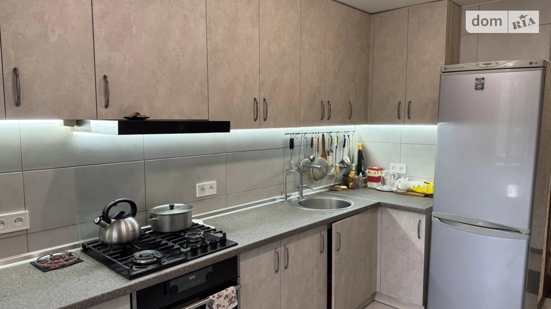 Продается 4-комнатная квартира 79.6 кв. м в Киеве, ул. Гетьмана Вадима, 44А - фото 2