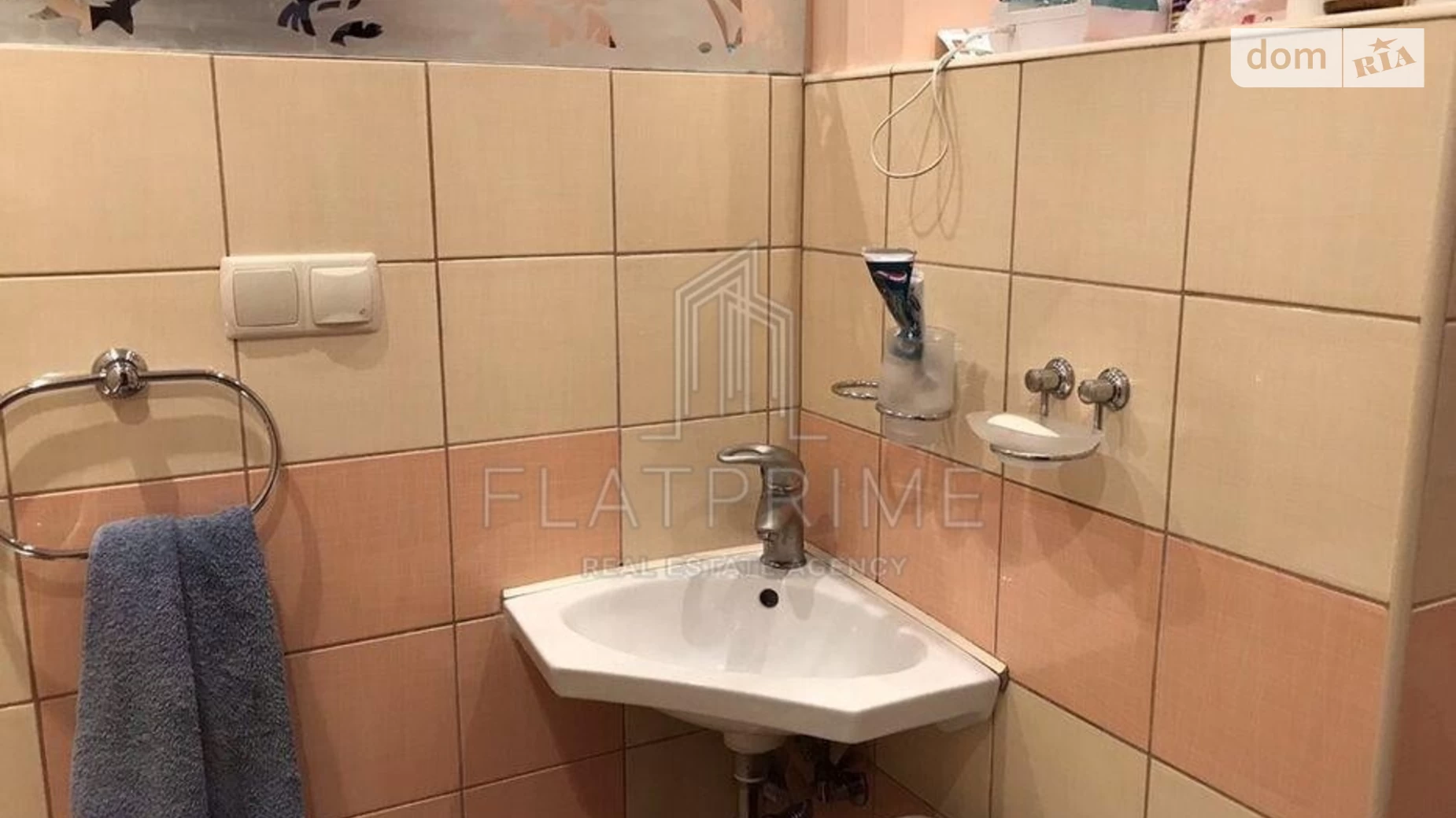 Продається 2-кімнатна квартира 67.1 кв. м у Києві, вул. Братиславська, 7 - фото 3
