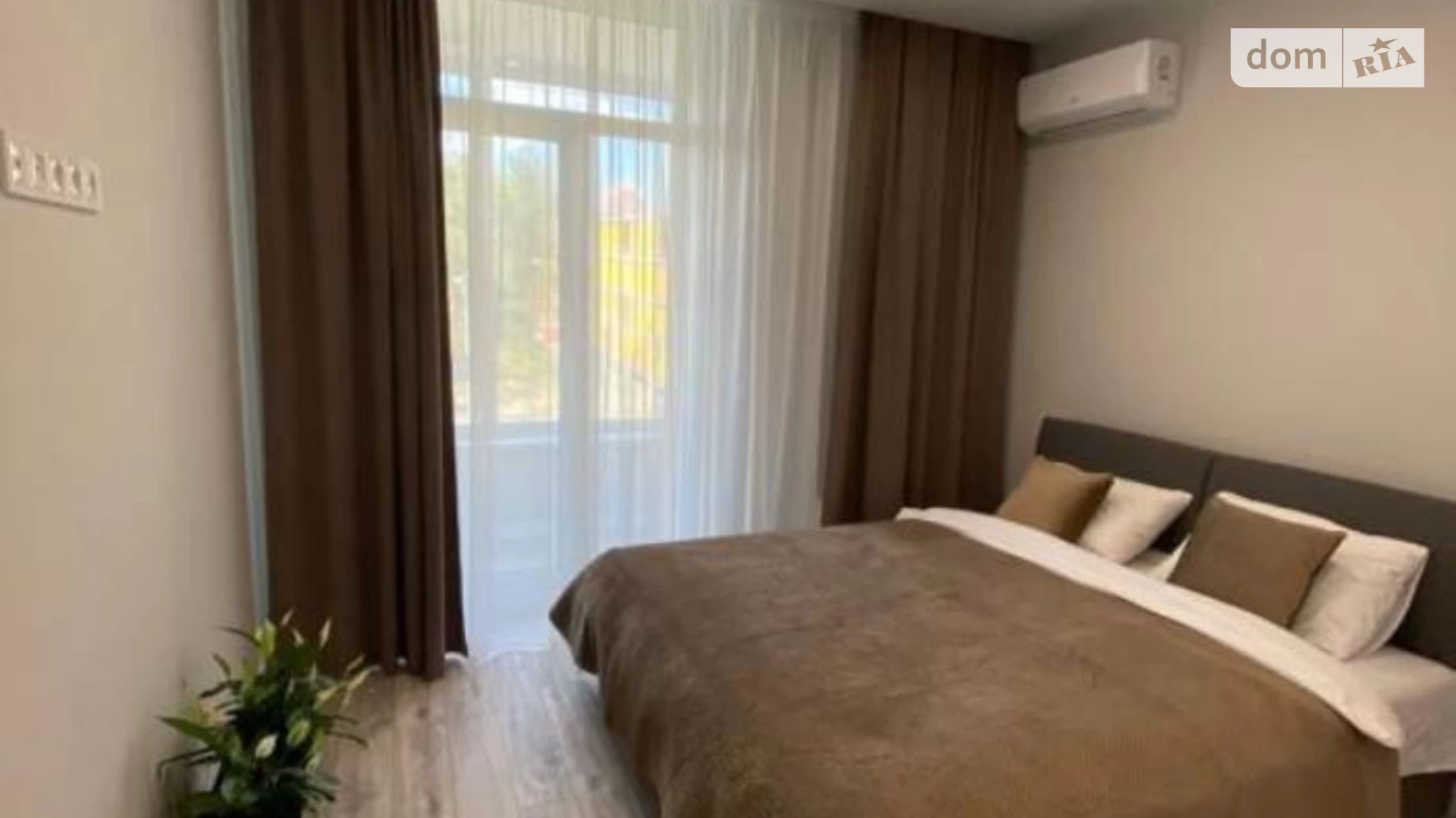Продается 2-комнатная квартира 74 кв. м в Киеве, ул. Юрия Липы, 6 - фото 3