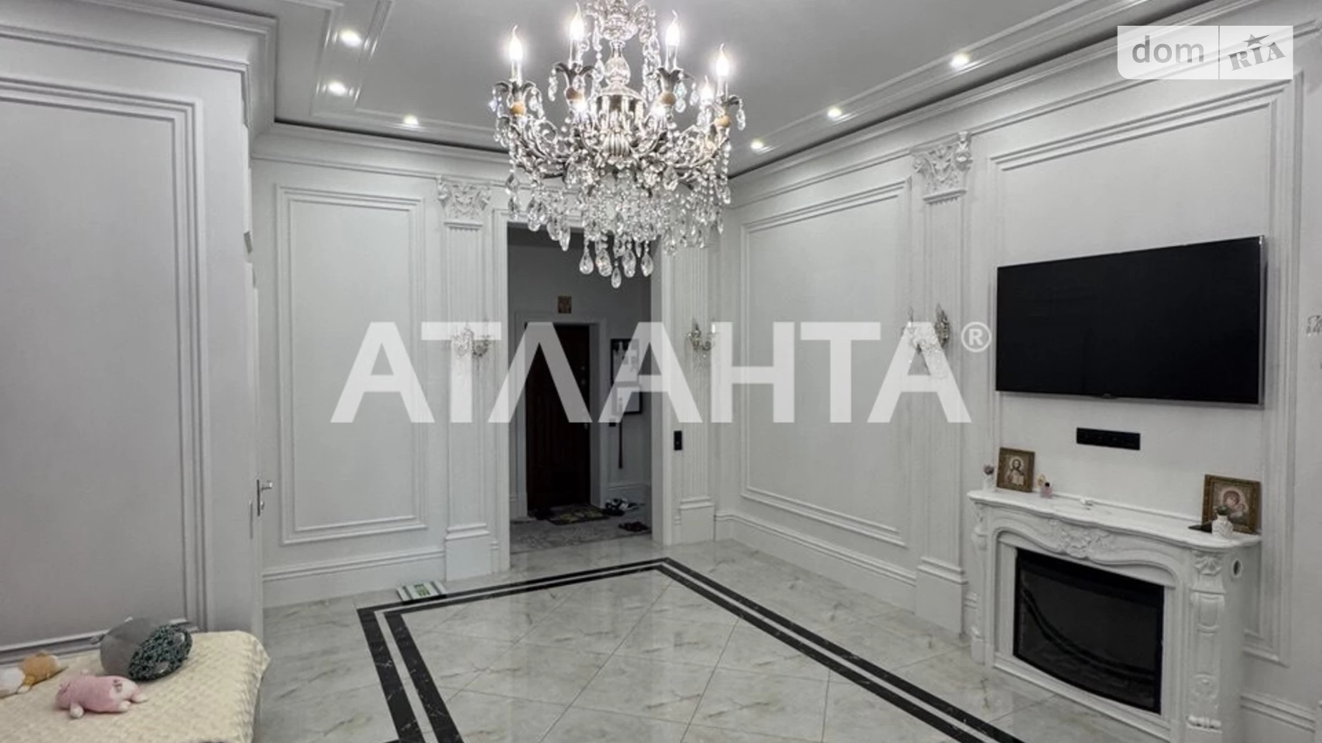 Продается 3-комнатная квартира 113.7 кв. м в Черновцах, ул. Хотинская - фото 4