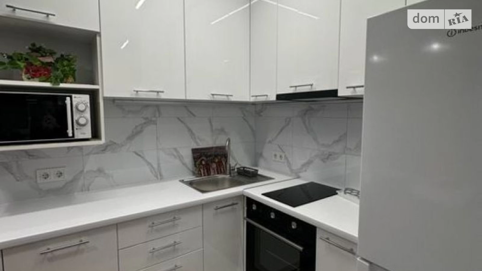 Сдается в аренду 2-комнатная квартира 46 кв. м в Днепре, ул. Космическая, 5 - фото 2