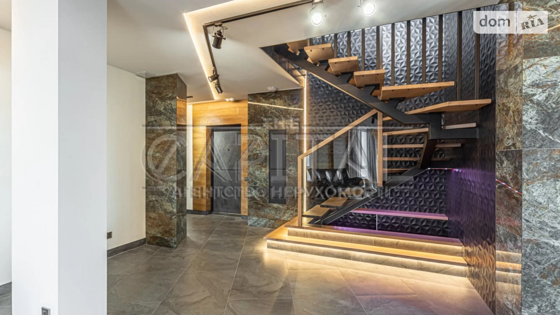 Здається в оренду офіс 249 кв. м в бізнес-центрі, цена: 5000 $ - фото 2