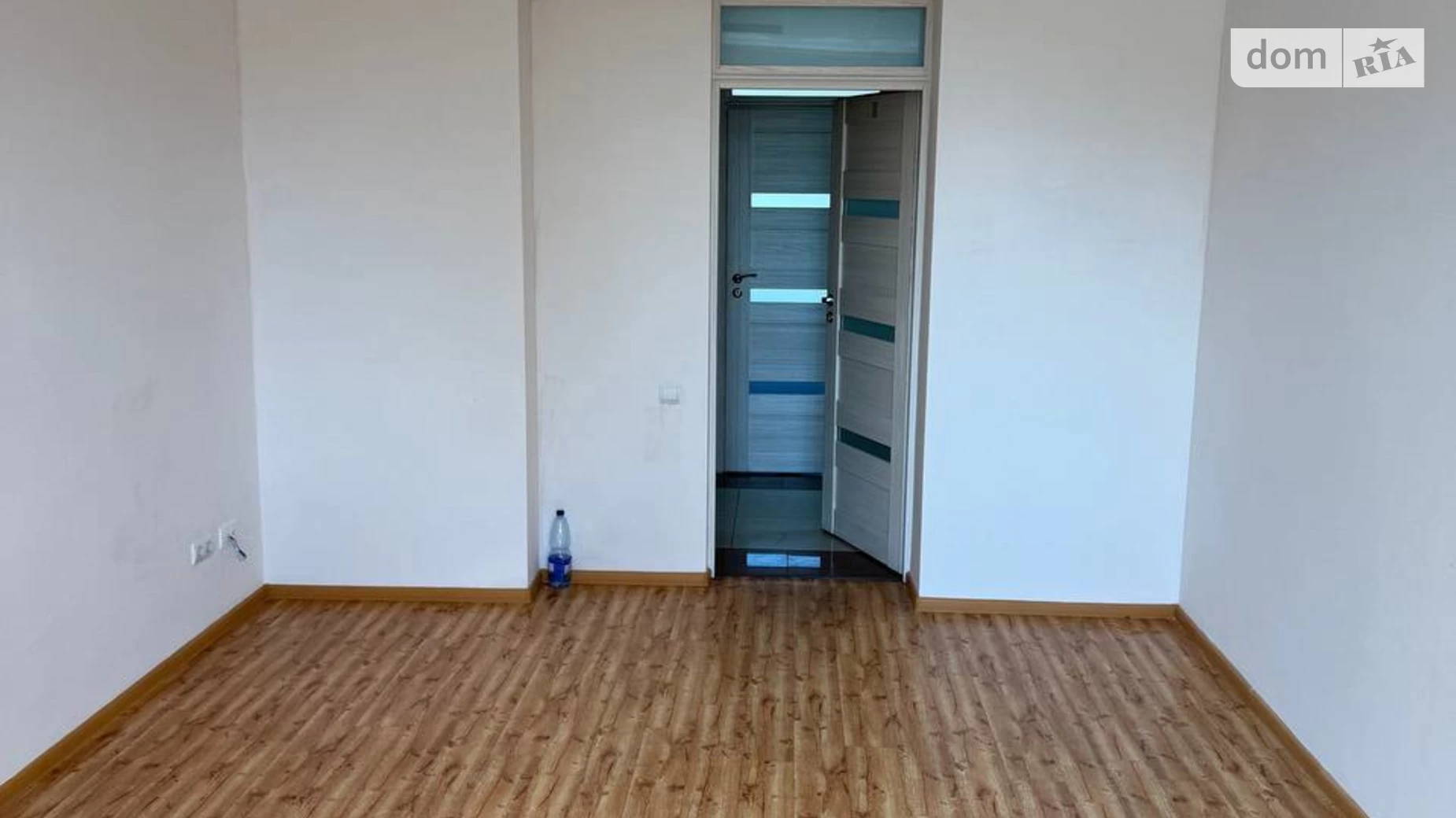 Сдается в аренду офис 21.6 кв. м в бизнес-центре, цена: 8295 грн - фото 2