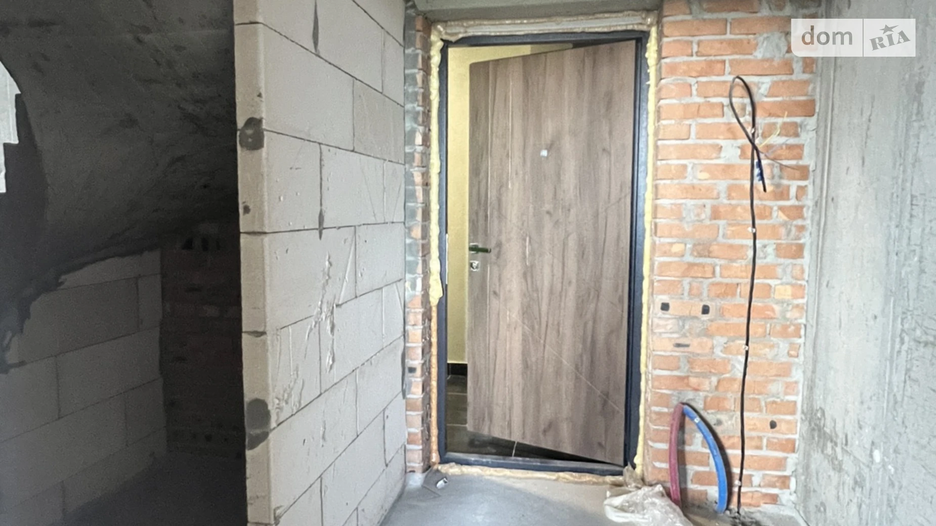 Продается 3-комнатная квартира 83 кв. м в Ирпене, ул. Университетская(Карла Маркса), 3/16 - фото 2