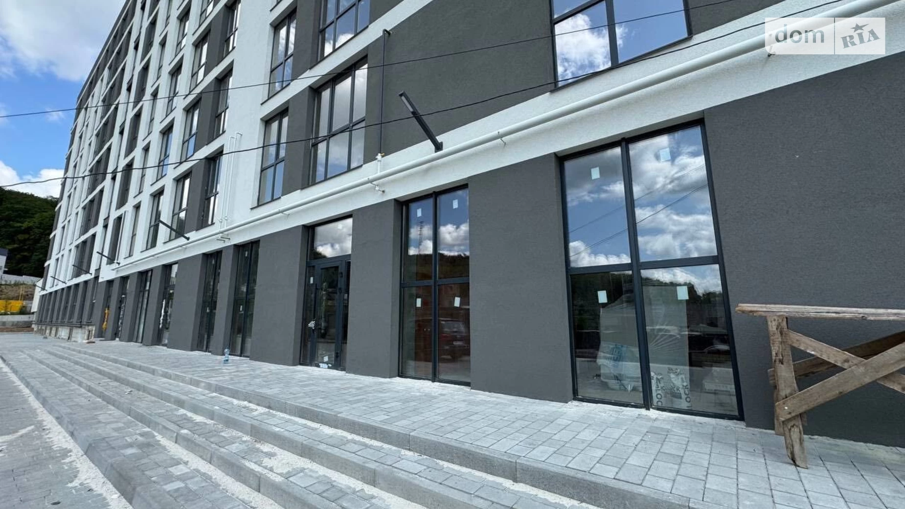 Здається в оренду приміщення вільного призначення 200 кв. м в 8-поверховій будівлі, цена: 3000 $ - фото 3