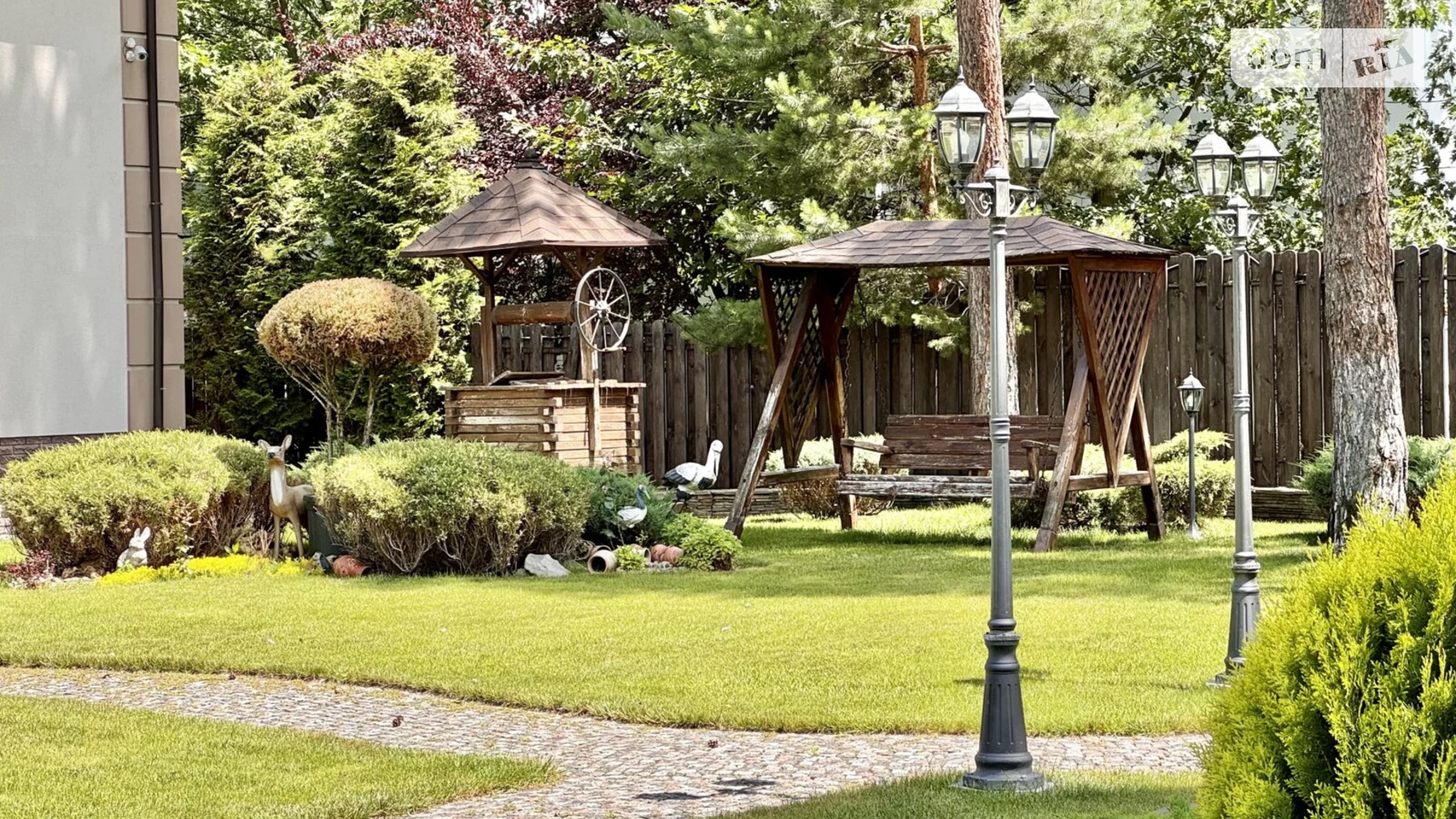 Продается дом на 2 этажа 263 кв. м с гаражом, цена: 500000 $ - фото 2