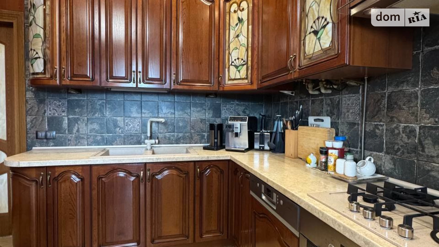 Продается 3-комнатная квартира 97 кв. м в Львове, ул. Квитовая - фото 2