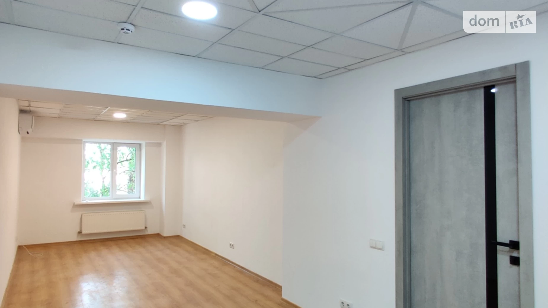 Сдается в аренду офис 25 кв. м в бизнес-центре, цена: 7500 грн - фото 2