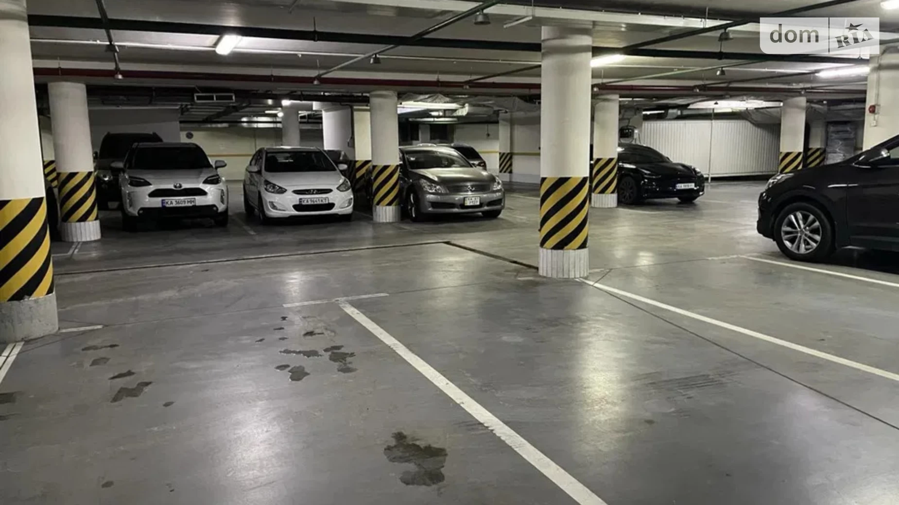 Продается подземный паркинг под легковое авто на 18 кв. м, цена: 25000 $ - фото 4