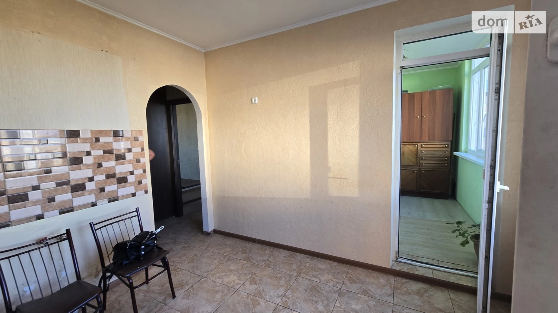 Продається 1-кімнатна квартира 34 кв. м у Одесі, мас. Радужний - фото 2