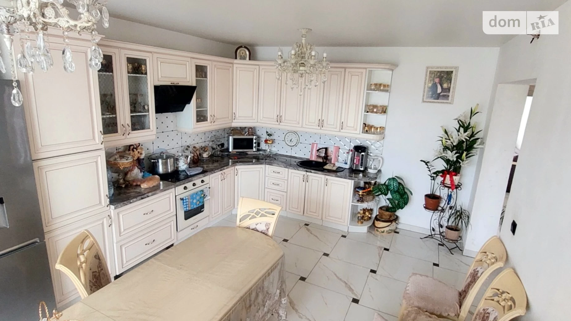 Продається будинок 2 поверховий 230 кв. м з гаражем, цена: 100000 $ - фото 2