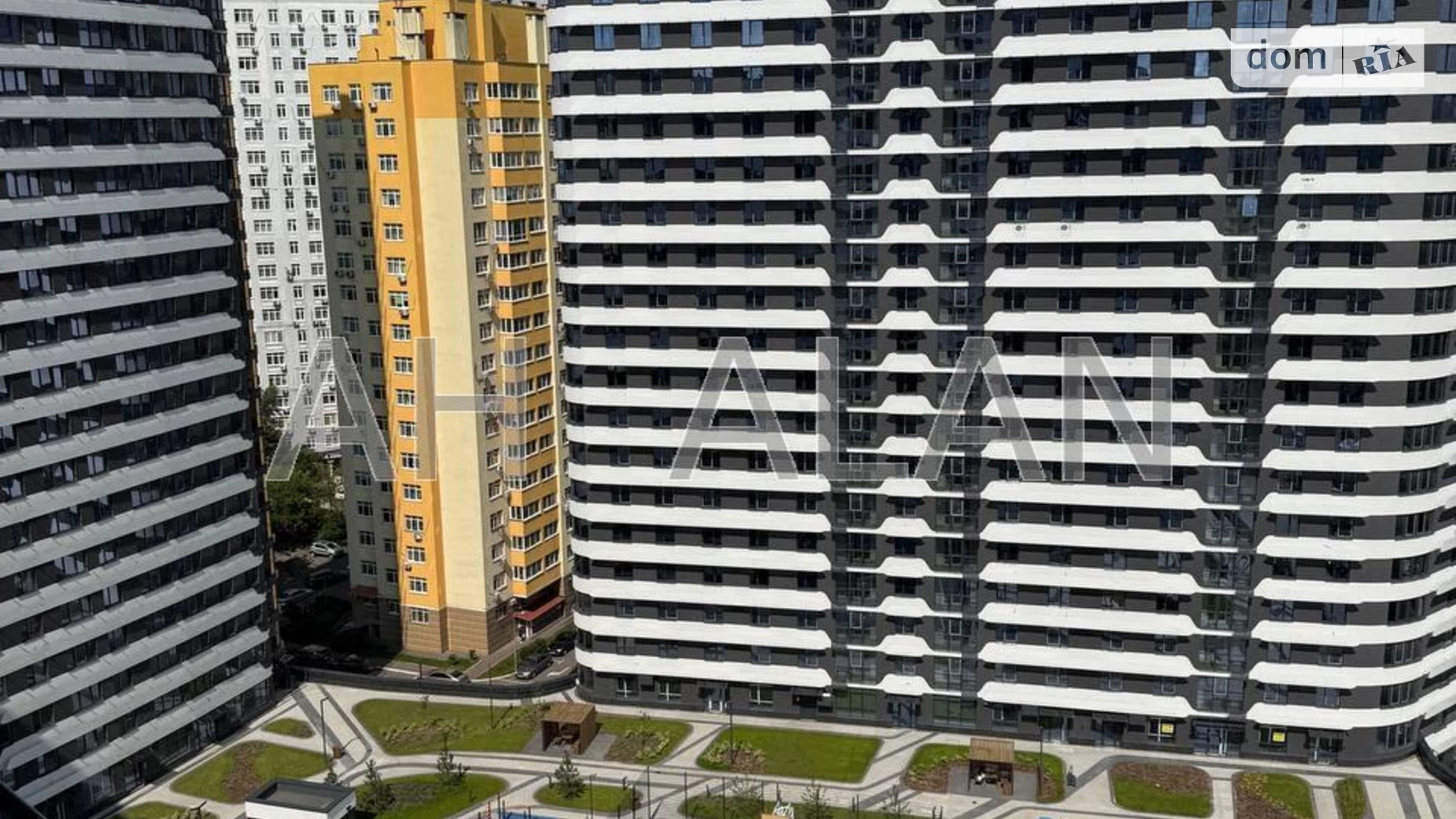 Продается 1-комнатная квартира 42.5 кв. м в Киеве, ул. Воскресенская, 2А - фото 2