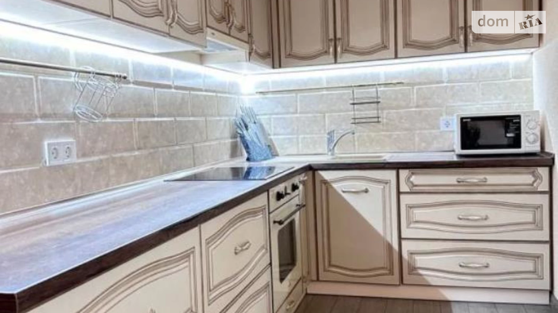 Продається 1-кімнатна квартира 47 кв. м у Києві, вул. Ованеса Туманяна, 1А - фото 4