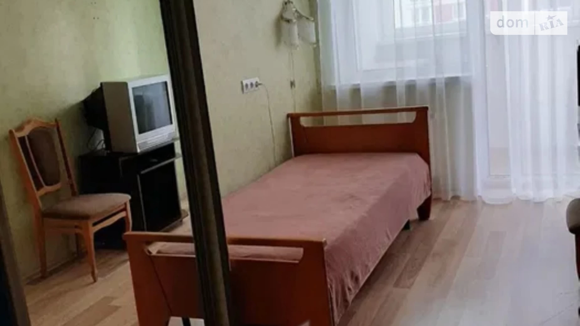 Продается 1-комнатная квартира 51 кв. м в Киеве, ул. Драгоманова, 2А - фото 2