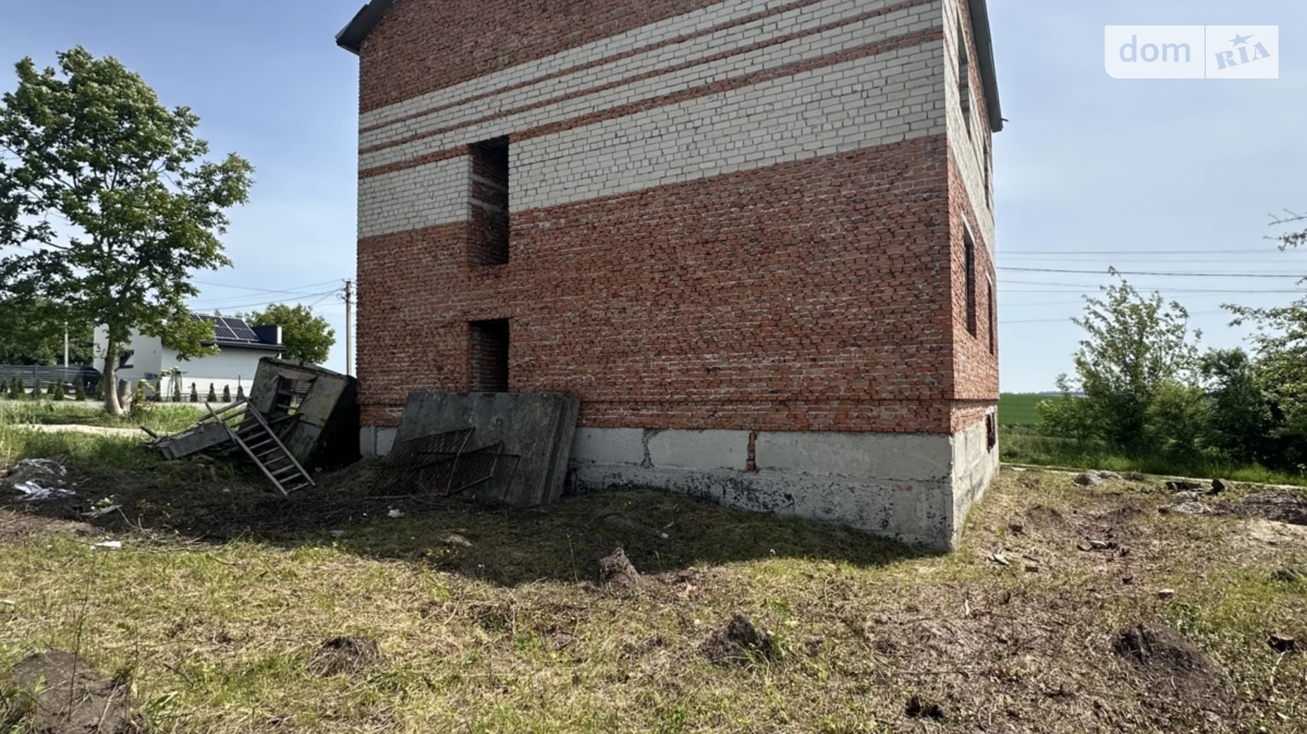 Продается дом на 2 этажа 245 кв. м с гаражом, цена: 50000 $ - фото 3